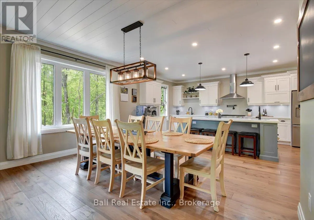 18 SIX FOOT BAY ROAD