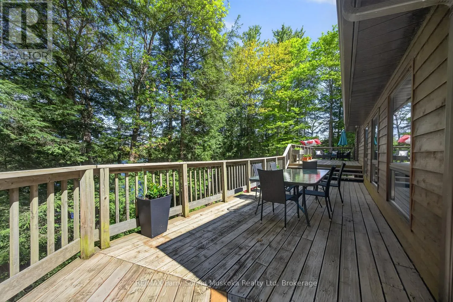 34 SILVER POINT DRIVE