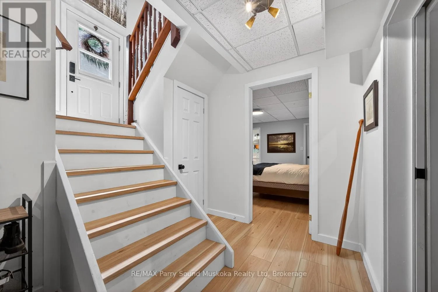 34 SILVER POINT DRIVE
