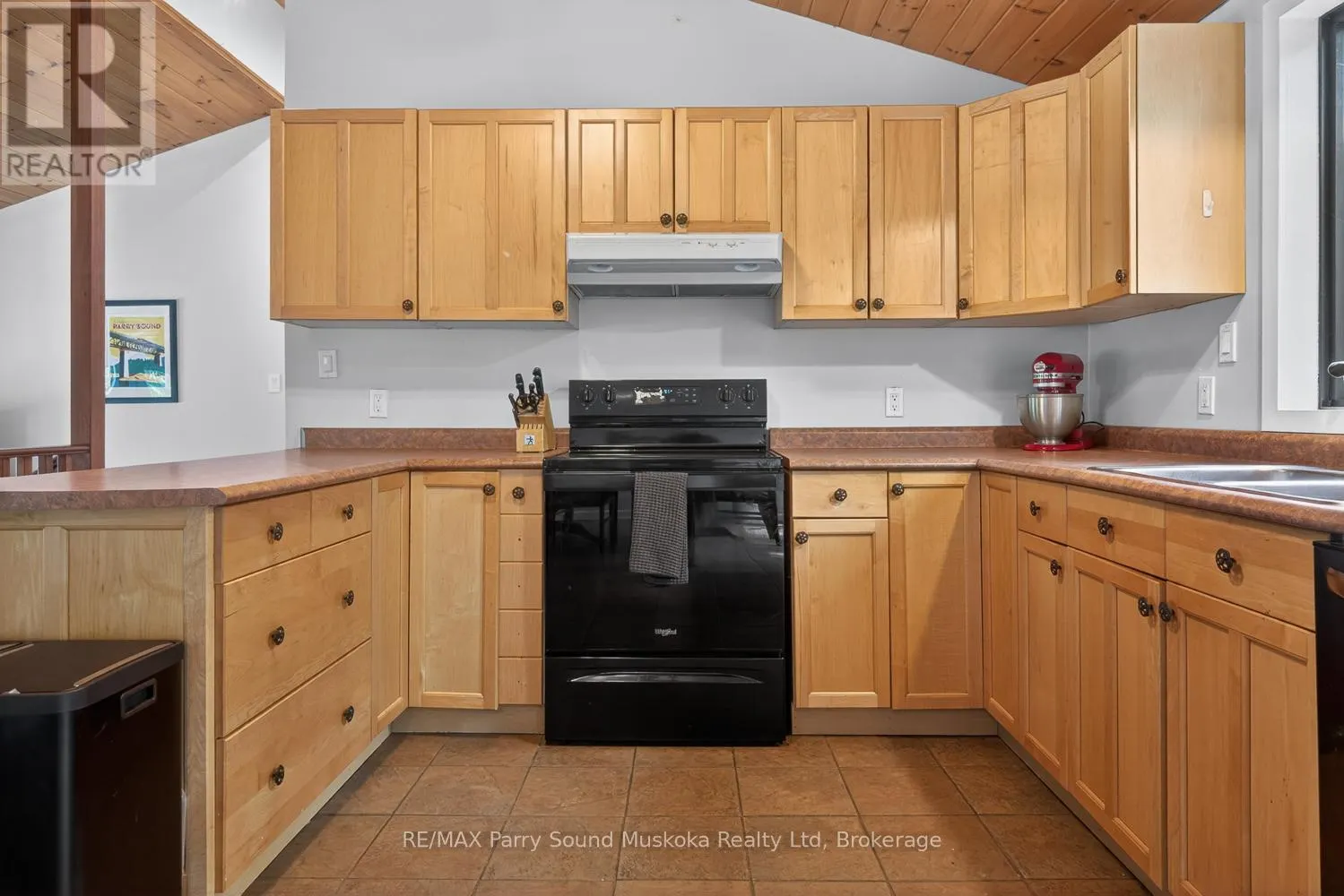 34 SILVER POINT DRIVE
