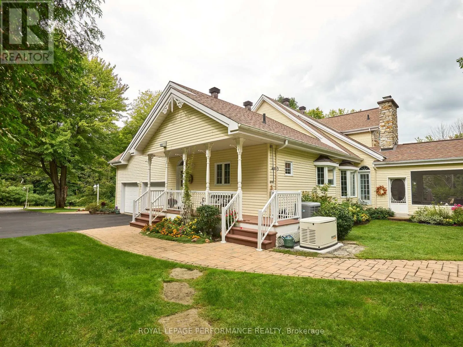 951 GOLF CLUB ROAD