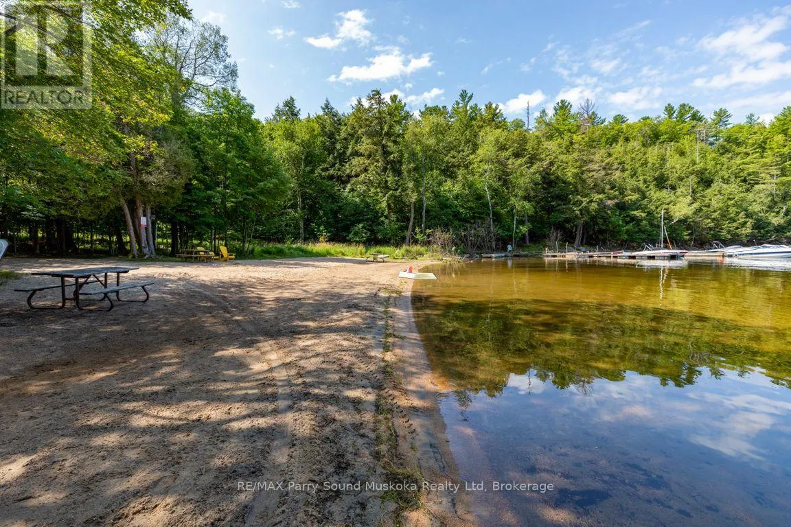 112 BAYVIEW DRIVE