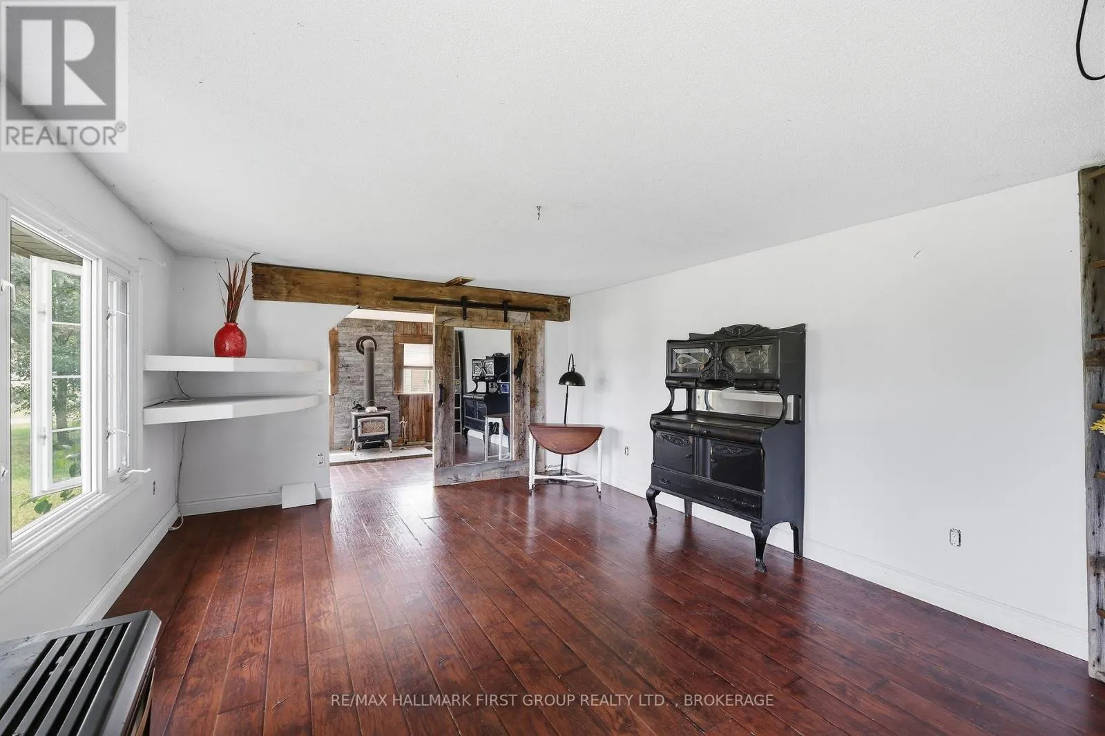 469 ABSALOM ROAD