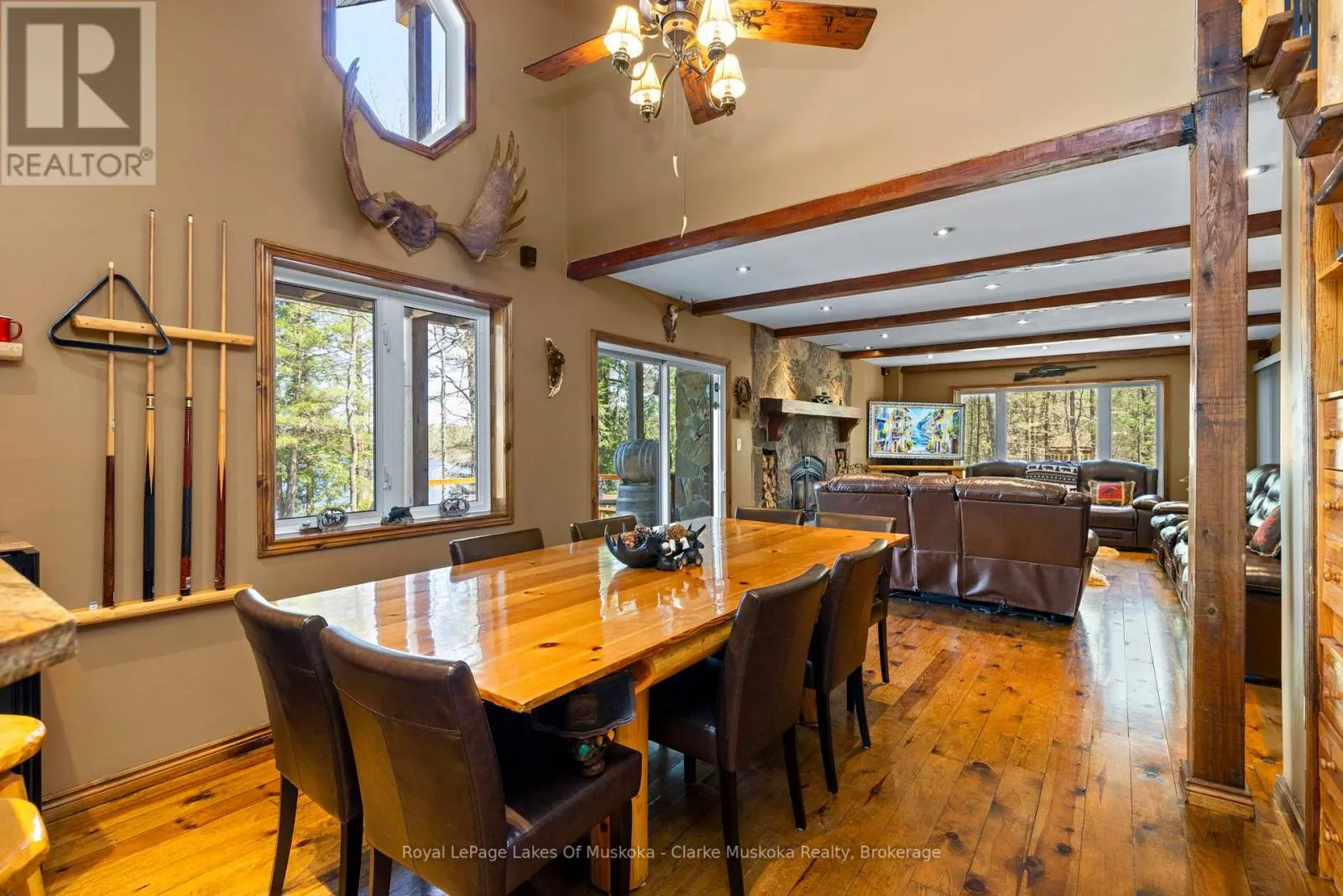 1 - 1041 SUMMIT ROAD #1