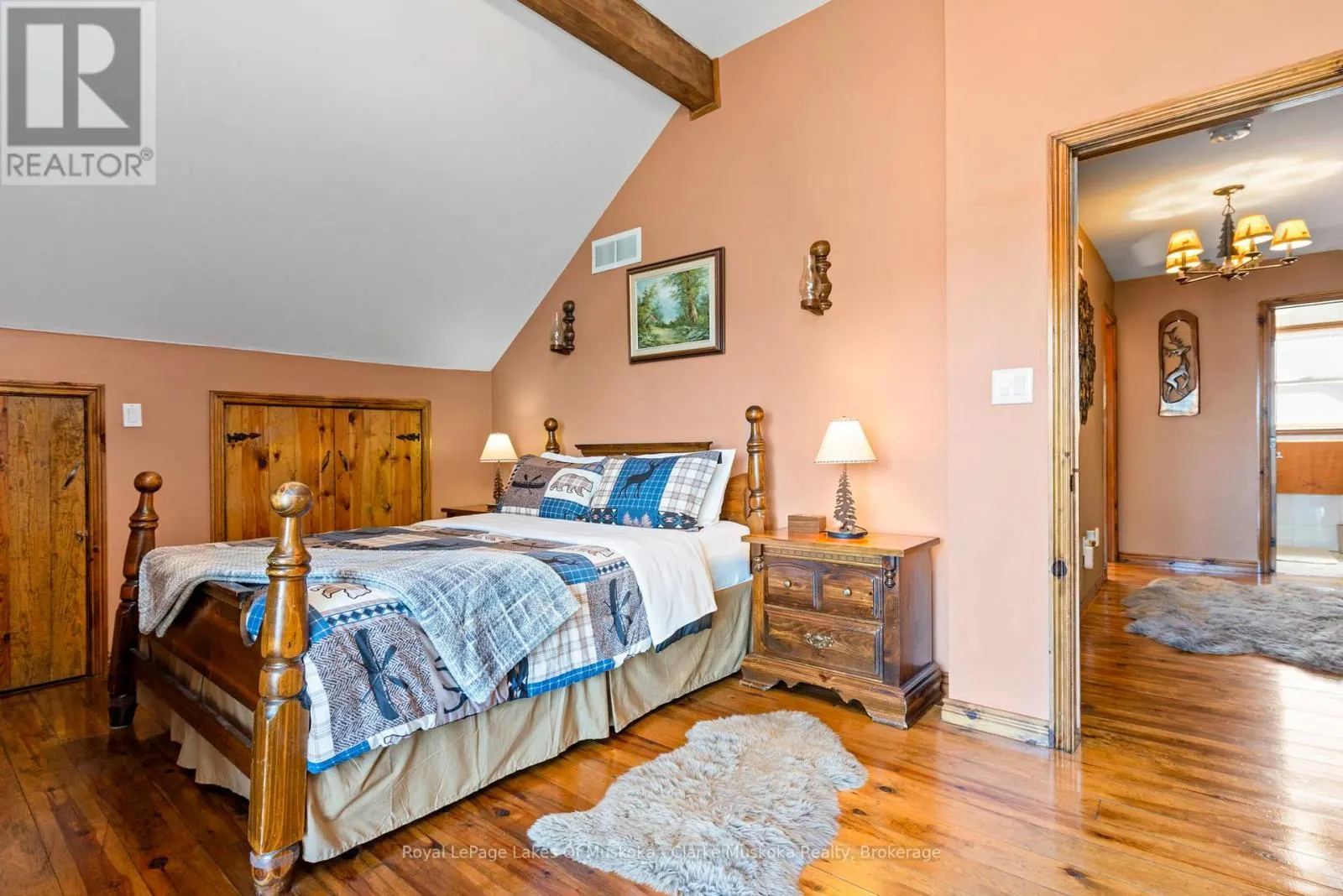 1 - 1041 SUMMIT ROAD #1