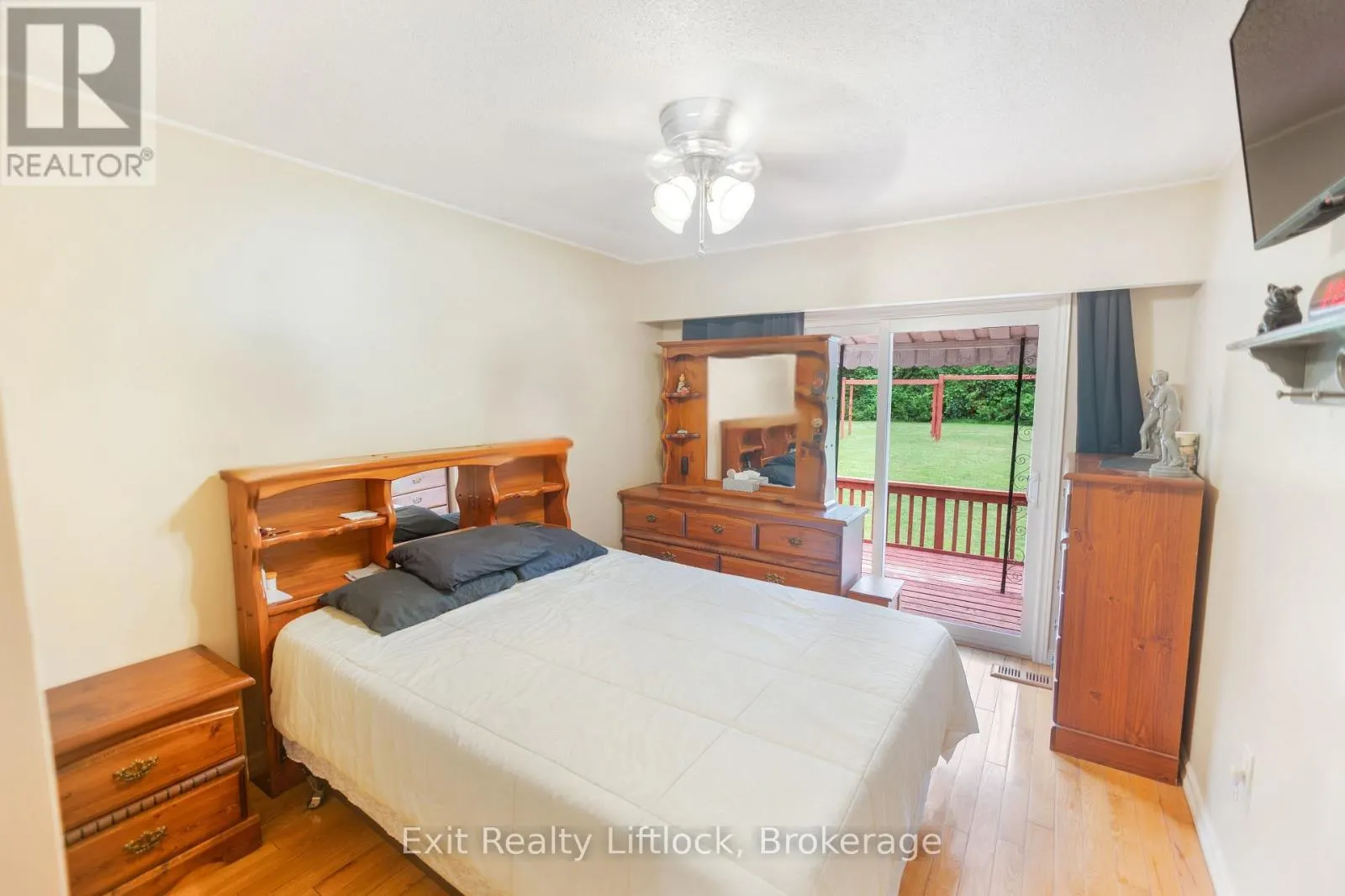 2 EDGEWOOD AVENUE