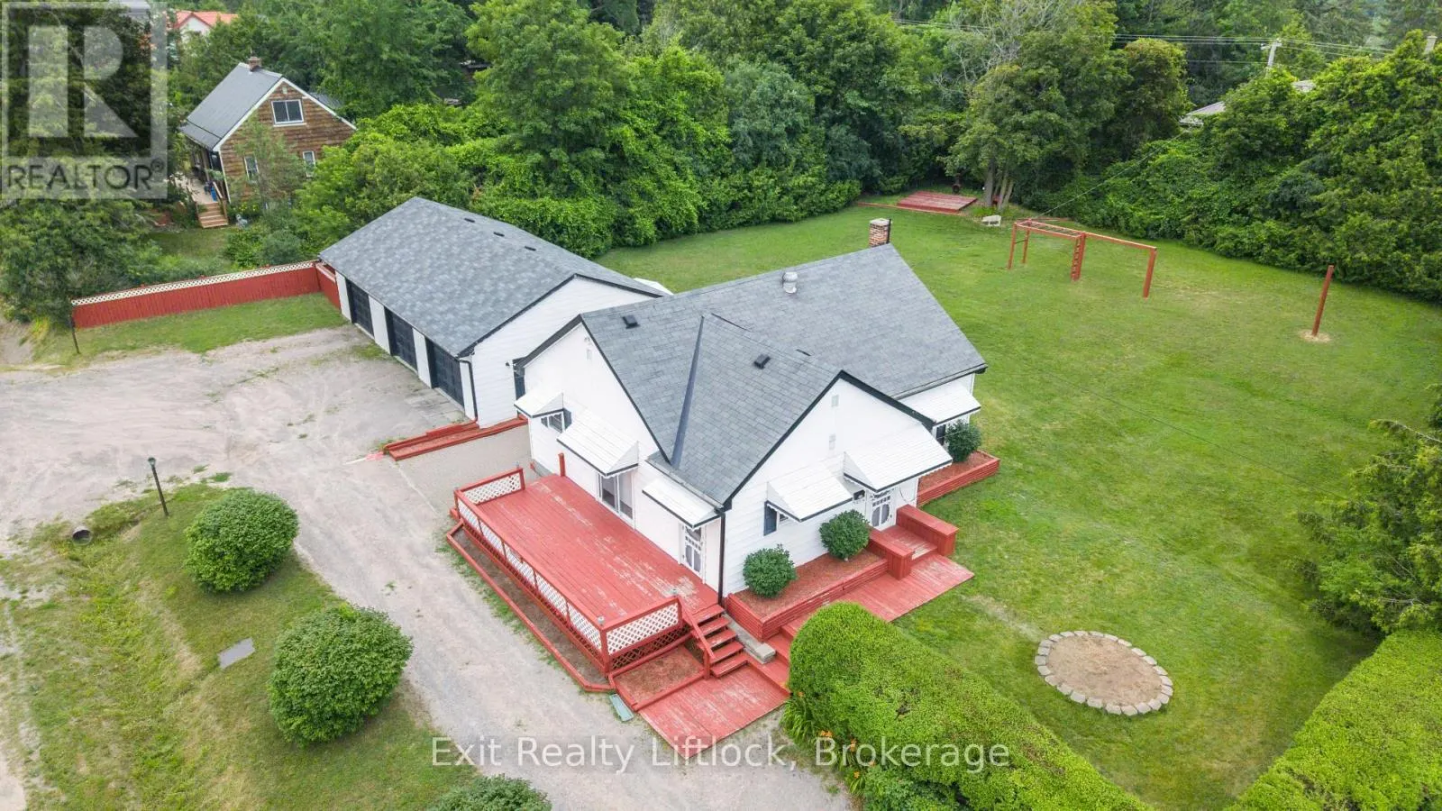 2 EDGEWOOD AVENUE
