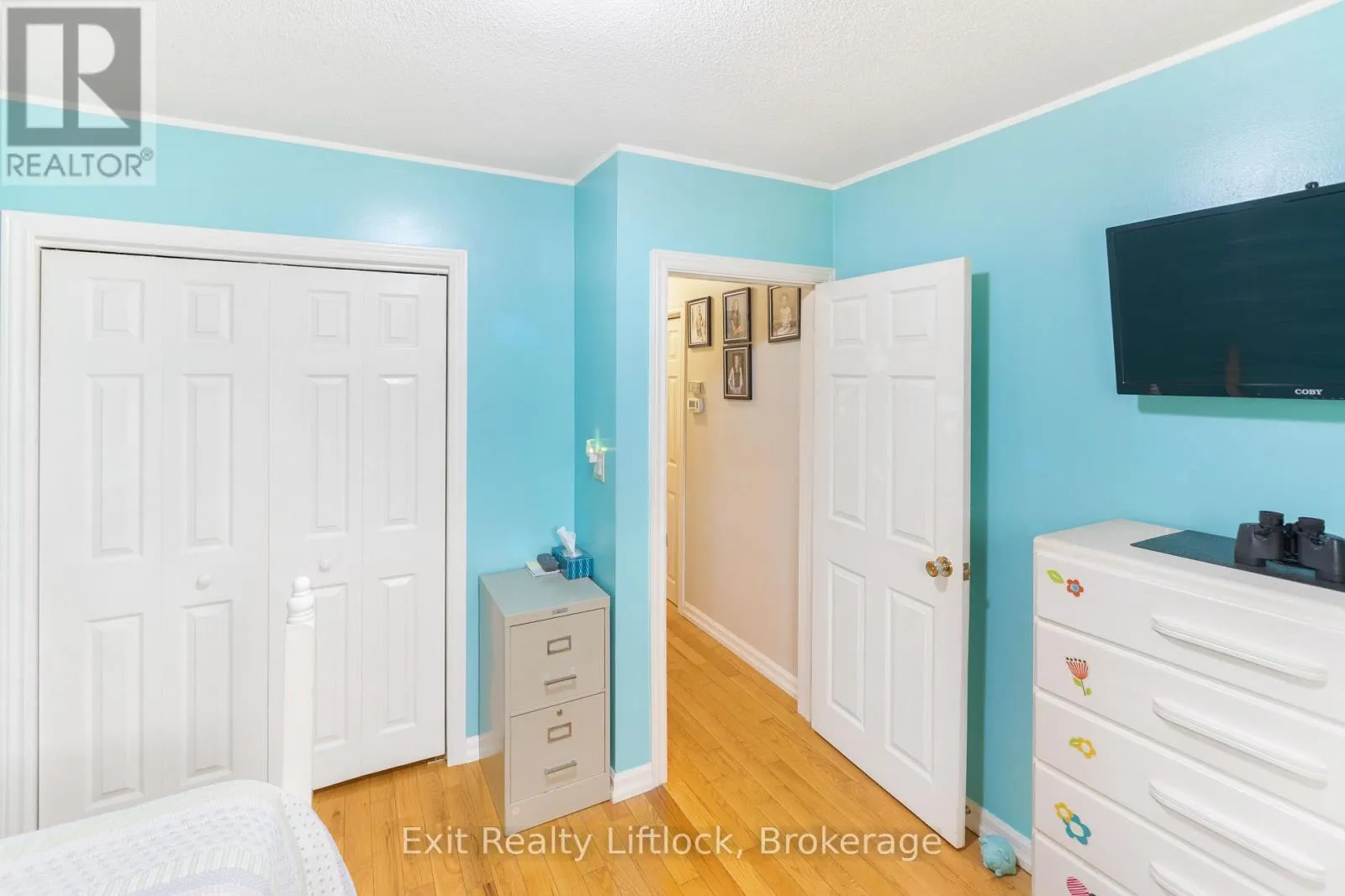 2 EDGEWOOD AVENUE