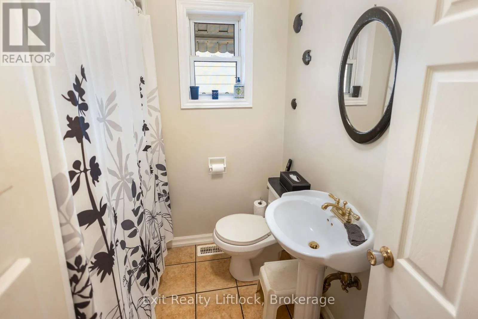 2 EDGEWOOD AVENUE