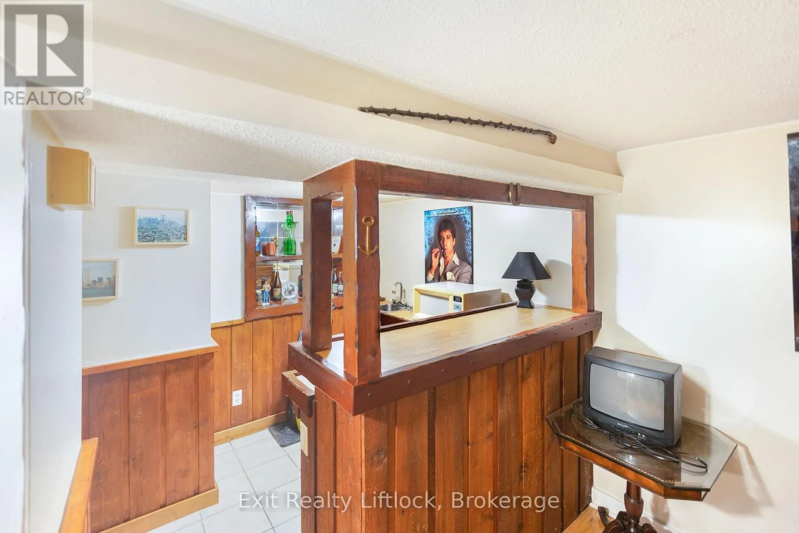 2 EDGEWOOD AVENUE