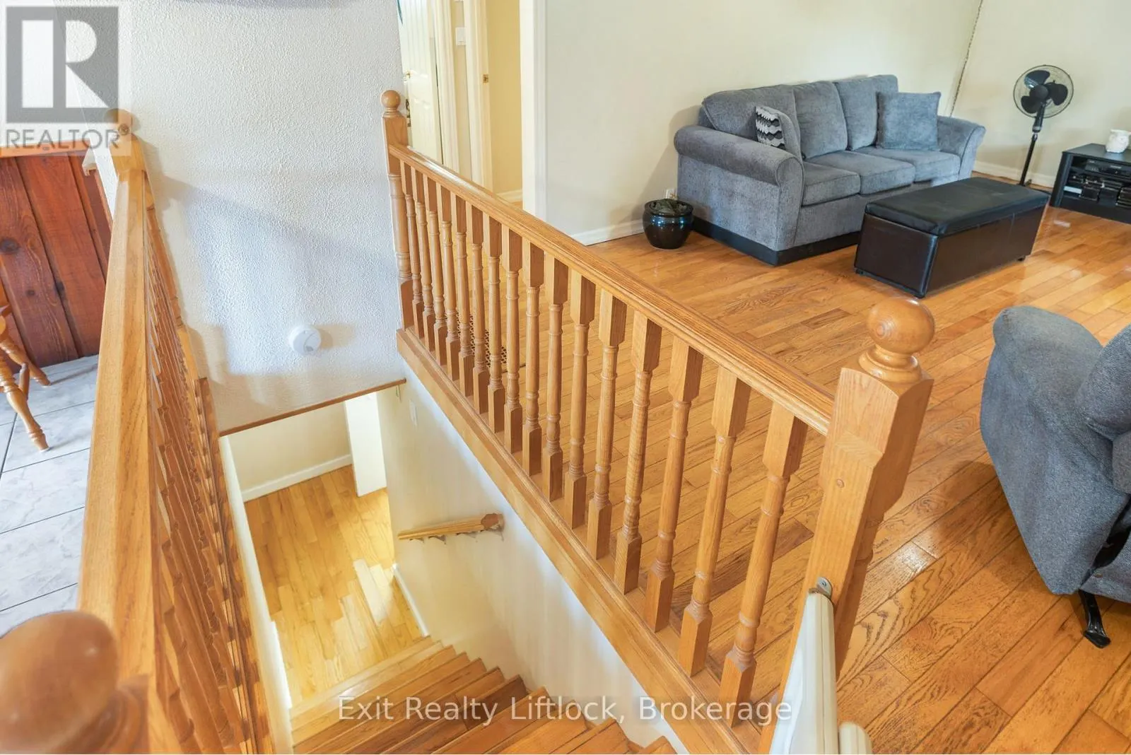 2 EDGEWOOD AVENUE