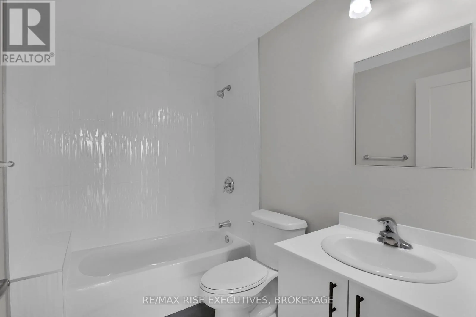 209 - 1274 HIGHWAY 15, RR 2 #209