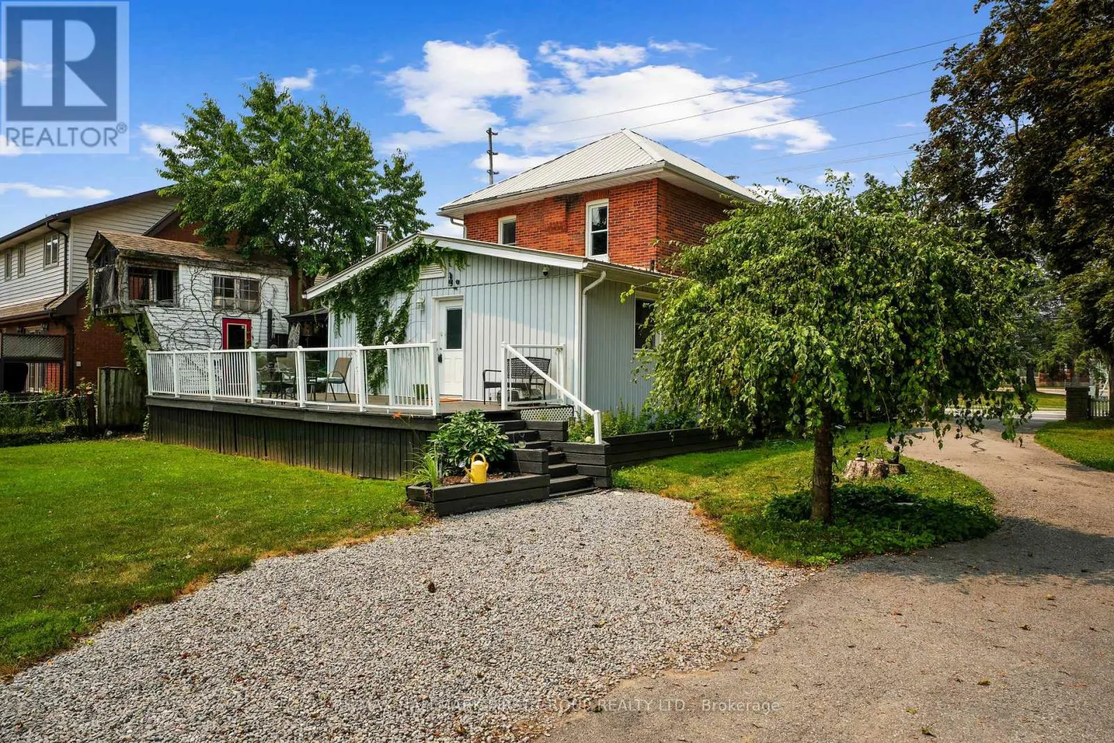 89 ROSE GLEN ROAD N