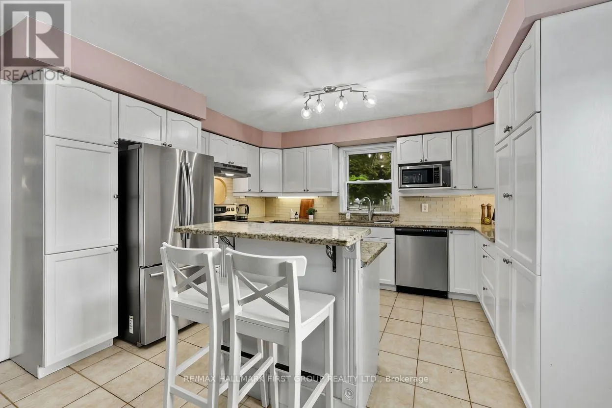 89 ROSE GLEN ROAD N