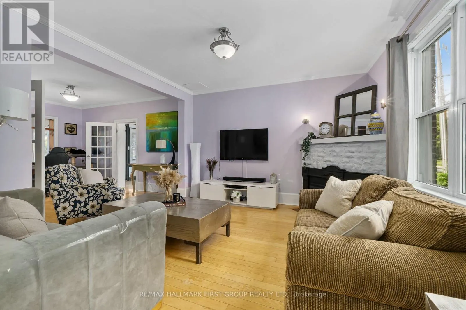89 ROSE GLEN ROAD N