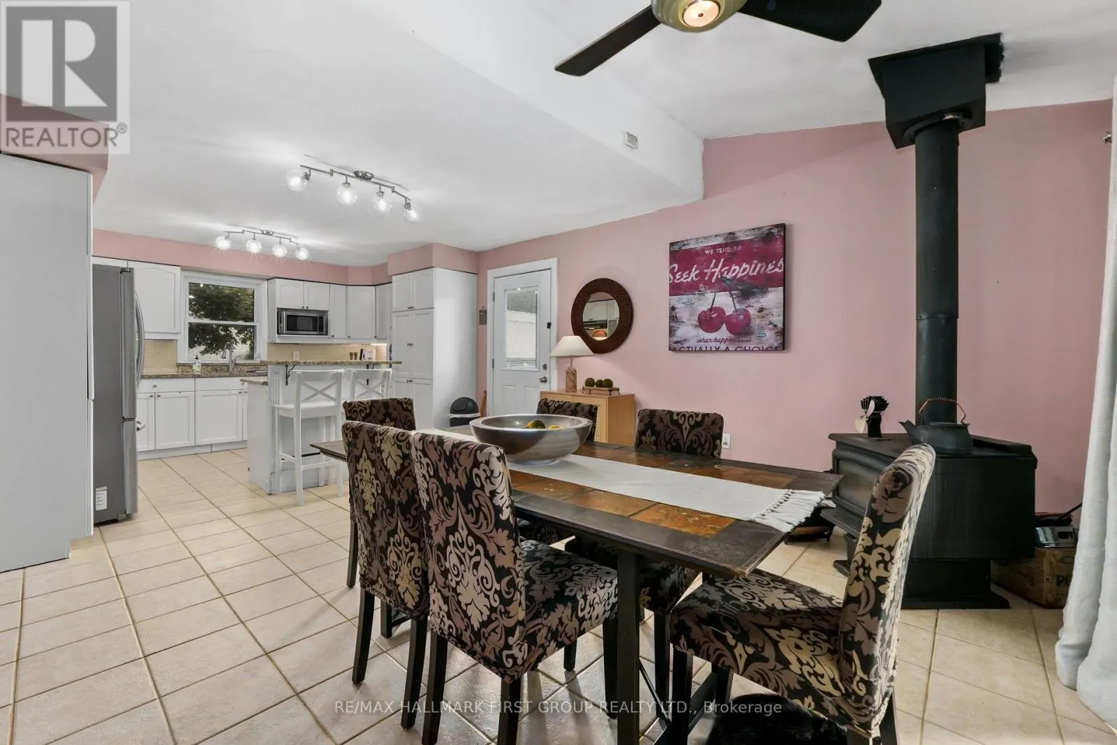 89 ROSE GLEN ROAD N