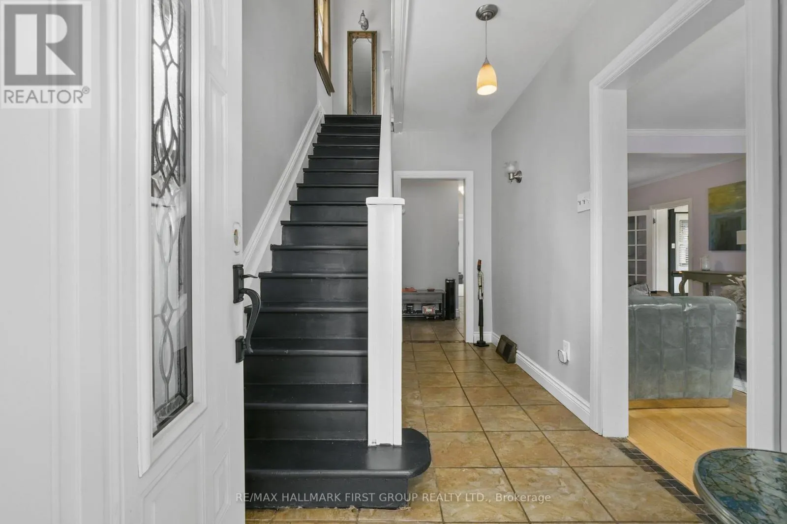 89 ROSE GLEN ROAD N
