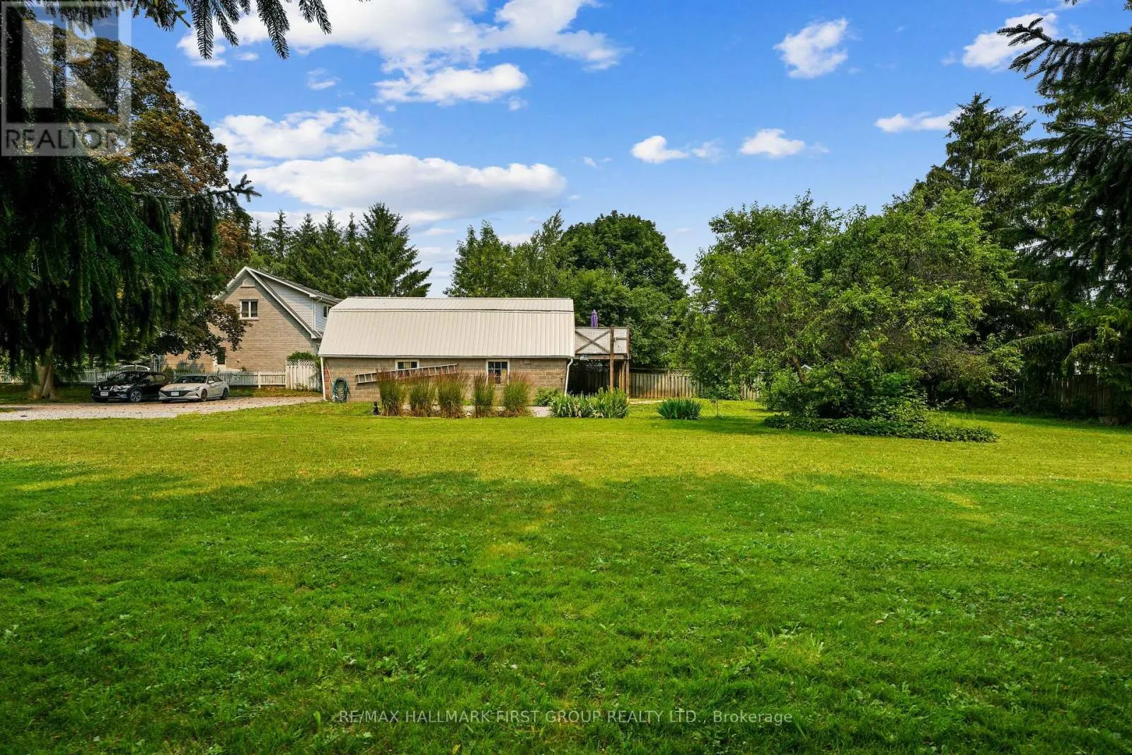 89 ROSE GLEN ROAD N