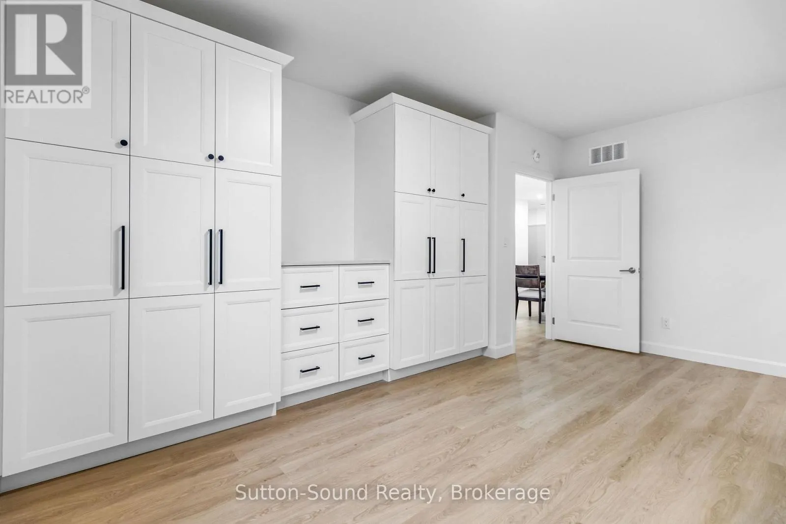 535 #101 ISAAC STREET
