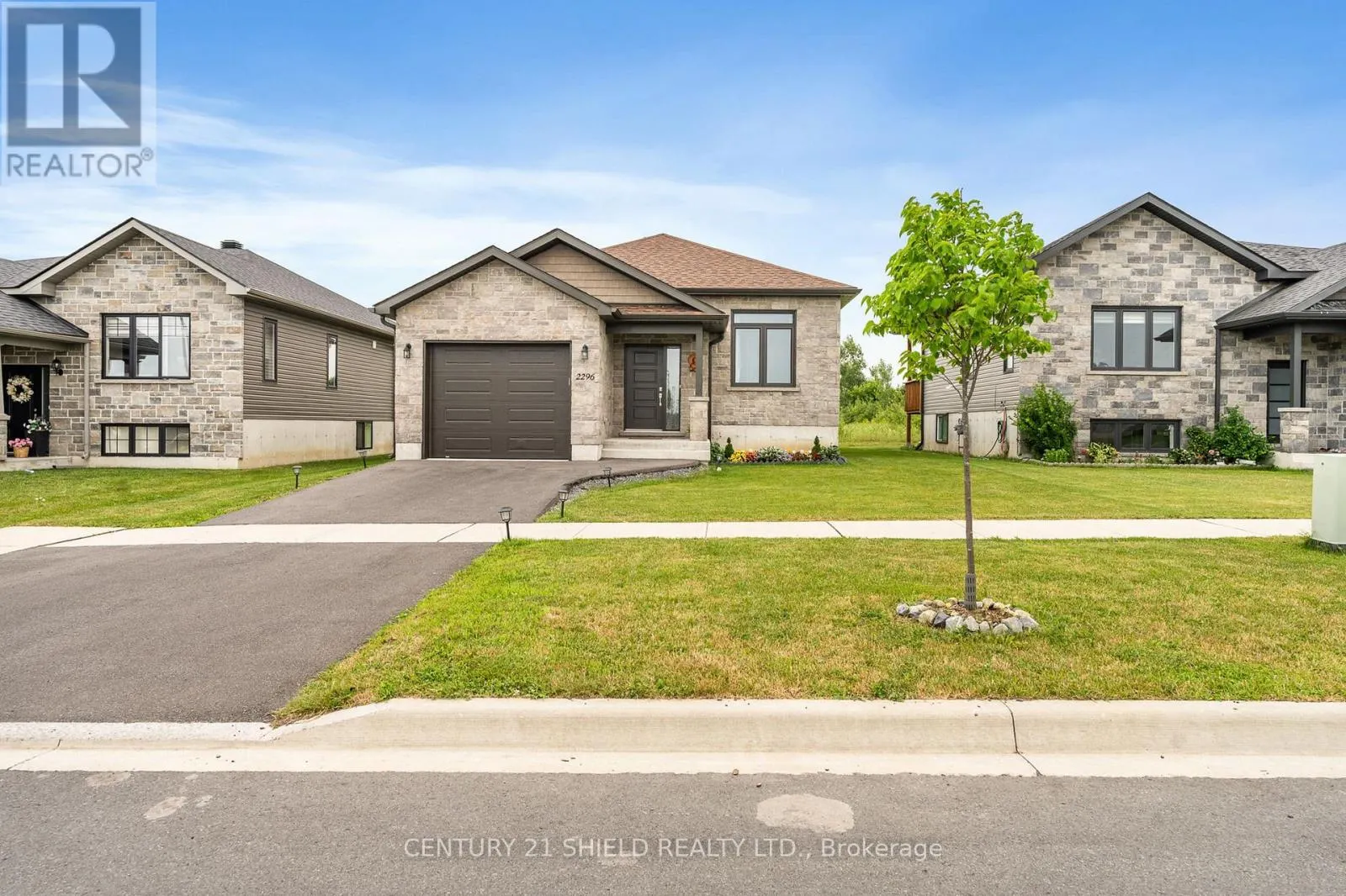 2296 CREWSON COURT