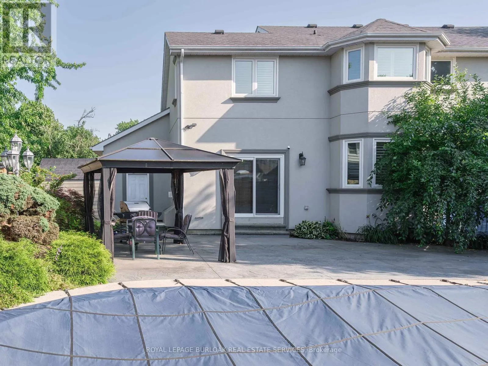 10 PORTER AVENUE