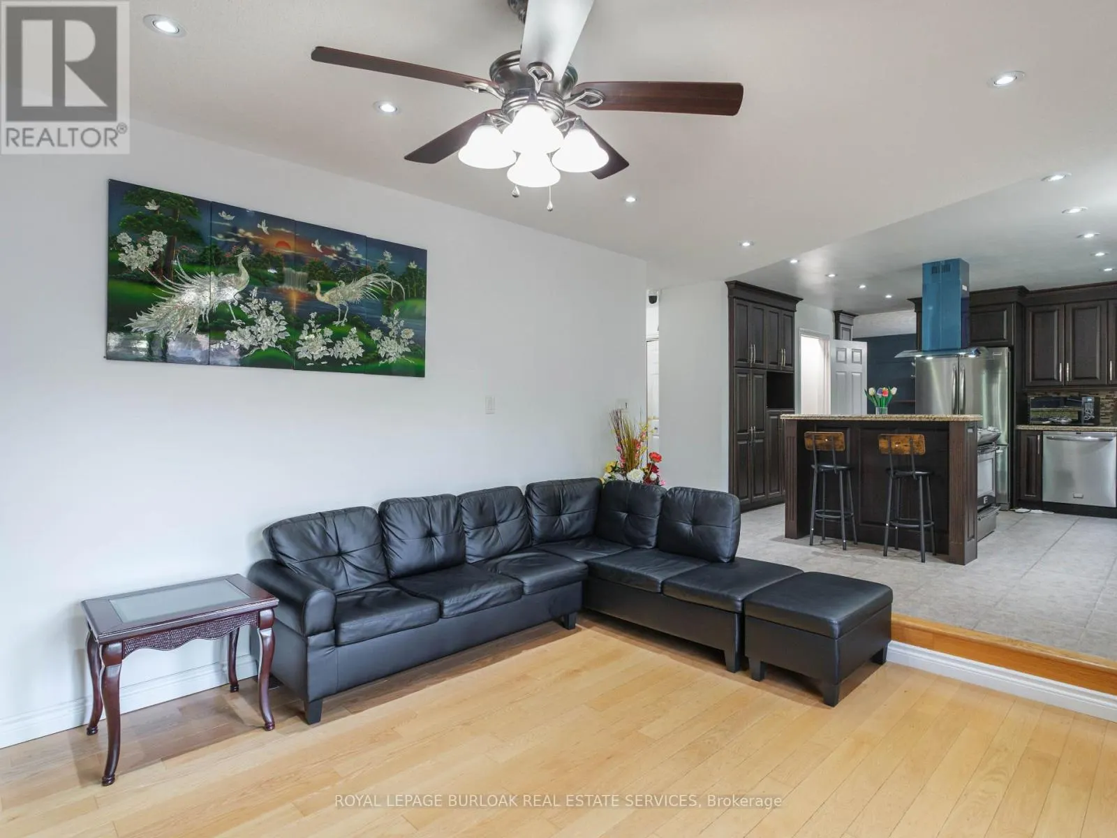 10 PORTER AVENUE