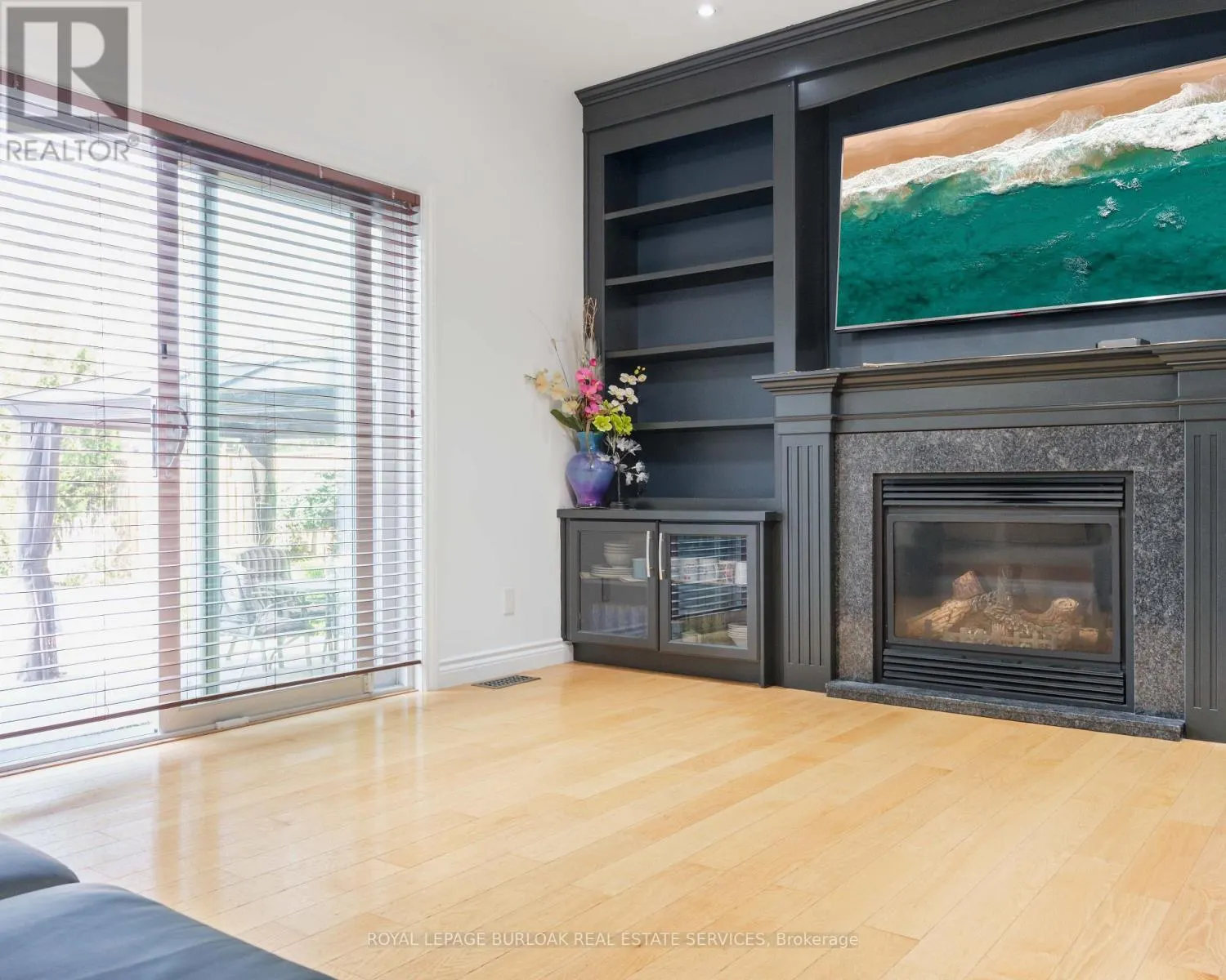 10 PORTER AVENUE