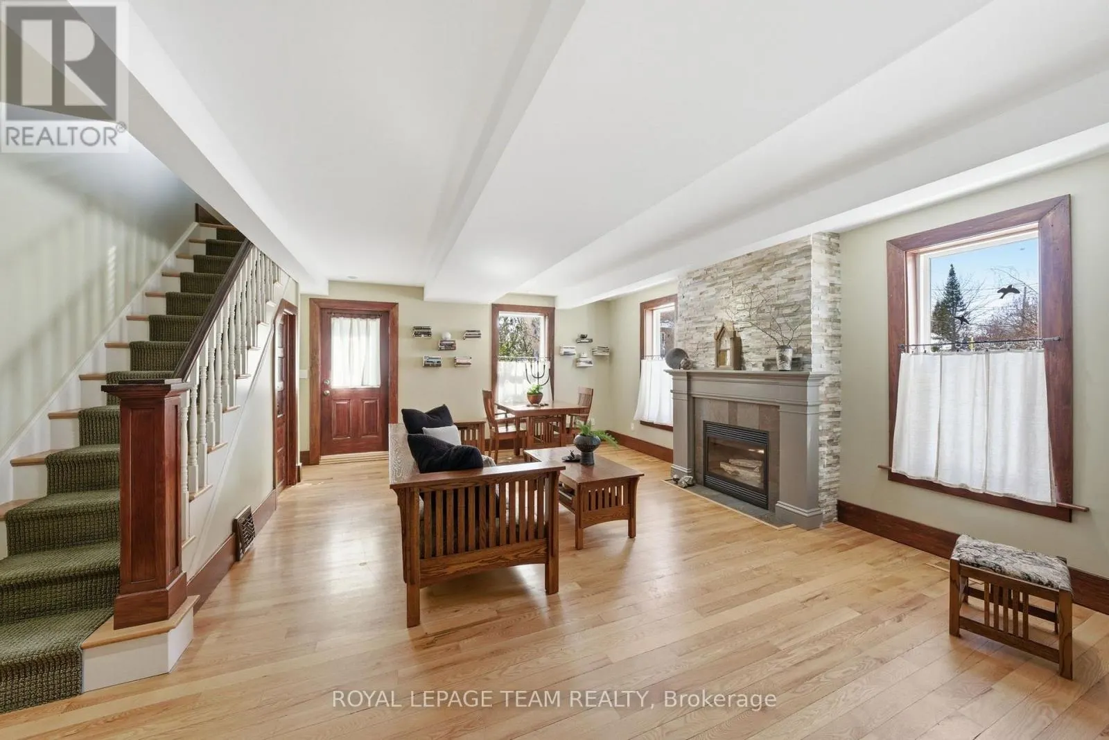 238 PARK AVENUE