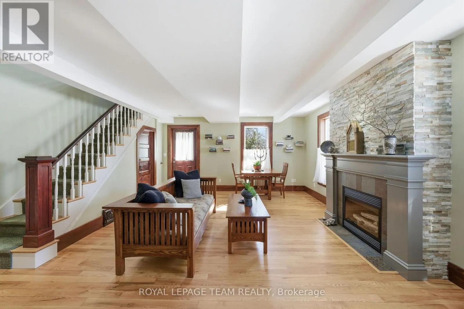 238 PARK AVENUE