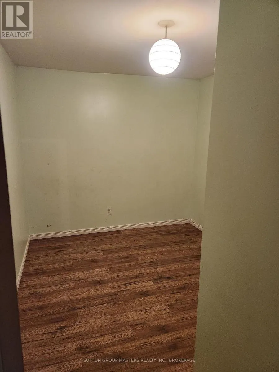 811 PIERCES LANE