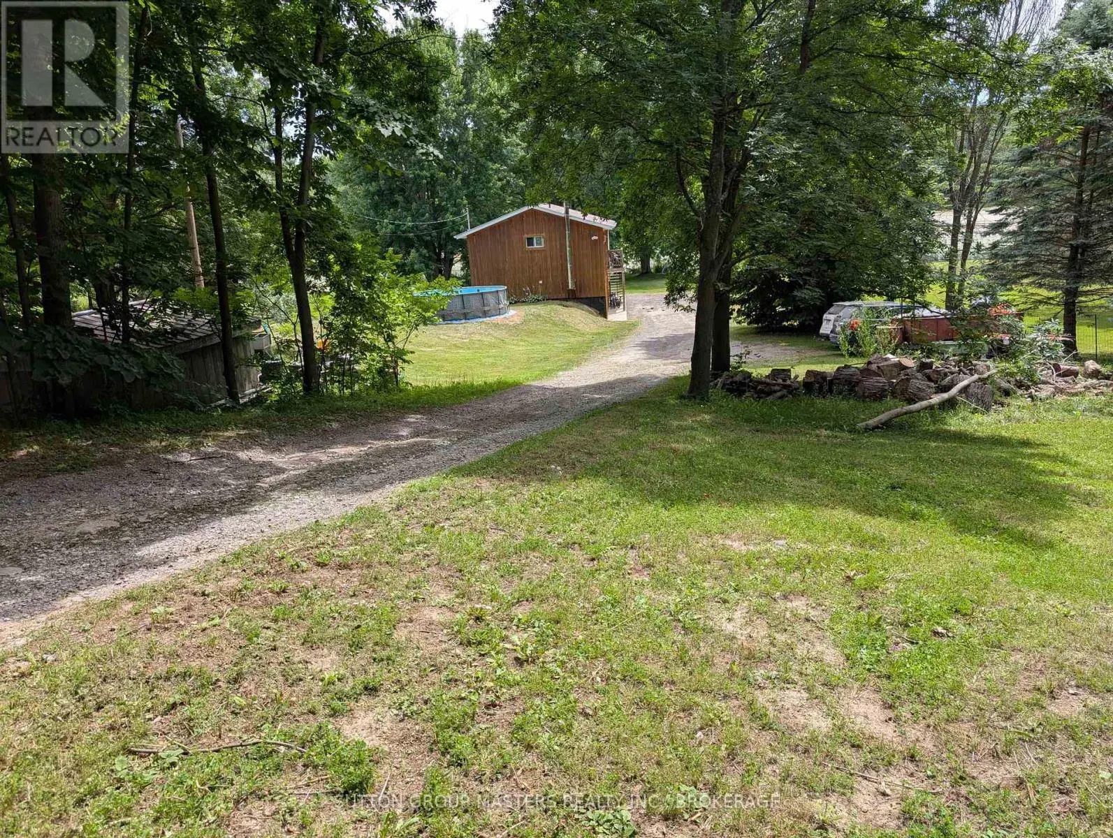 811 PIERCES LANE