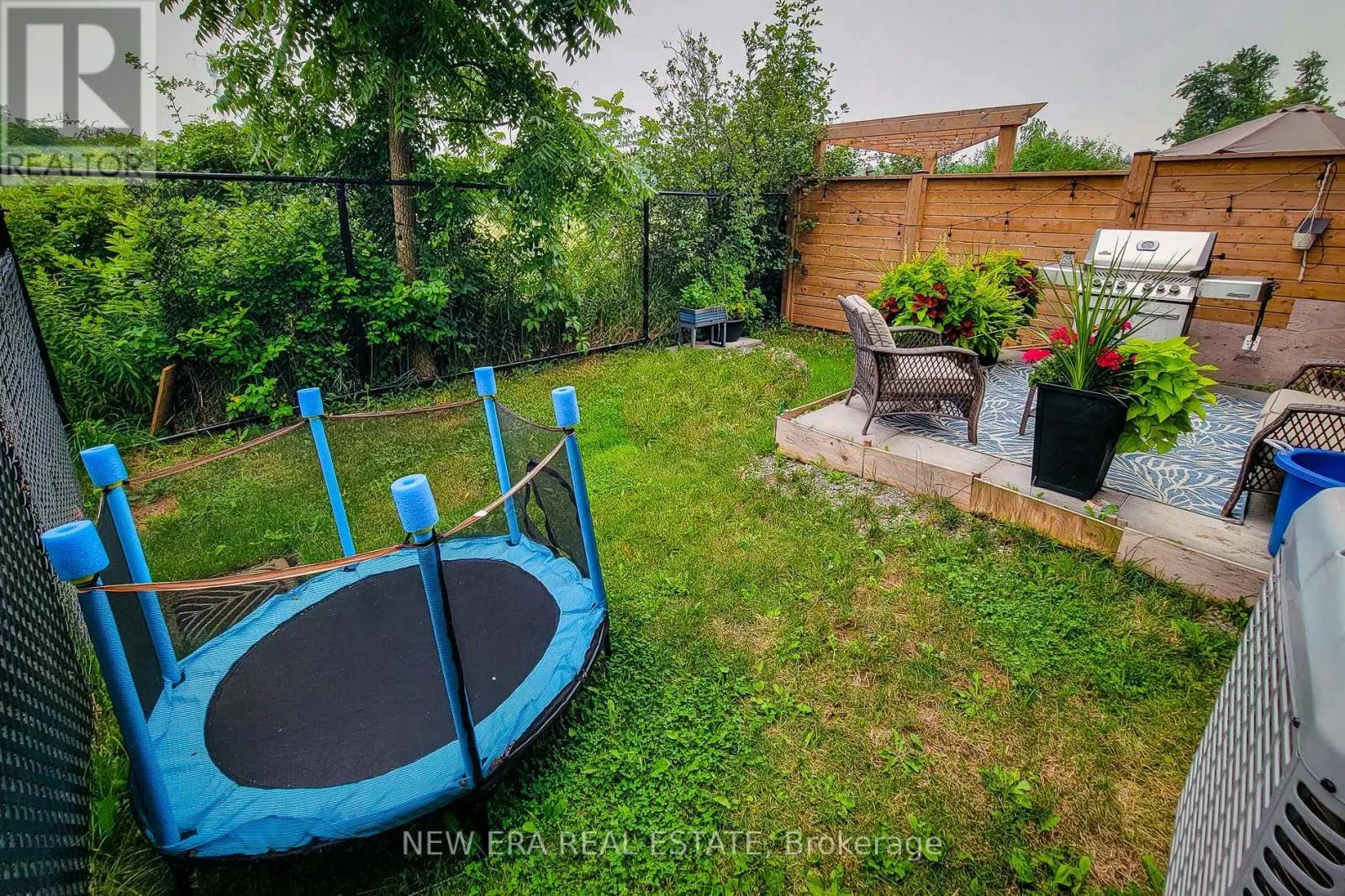 10 - 4297 EAST AVENUE E
