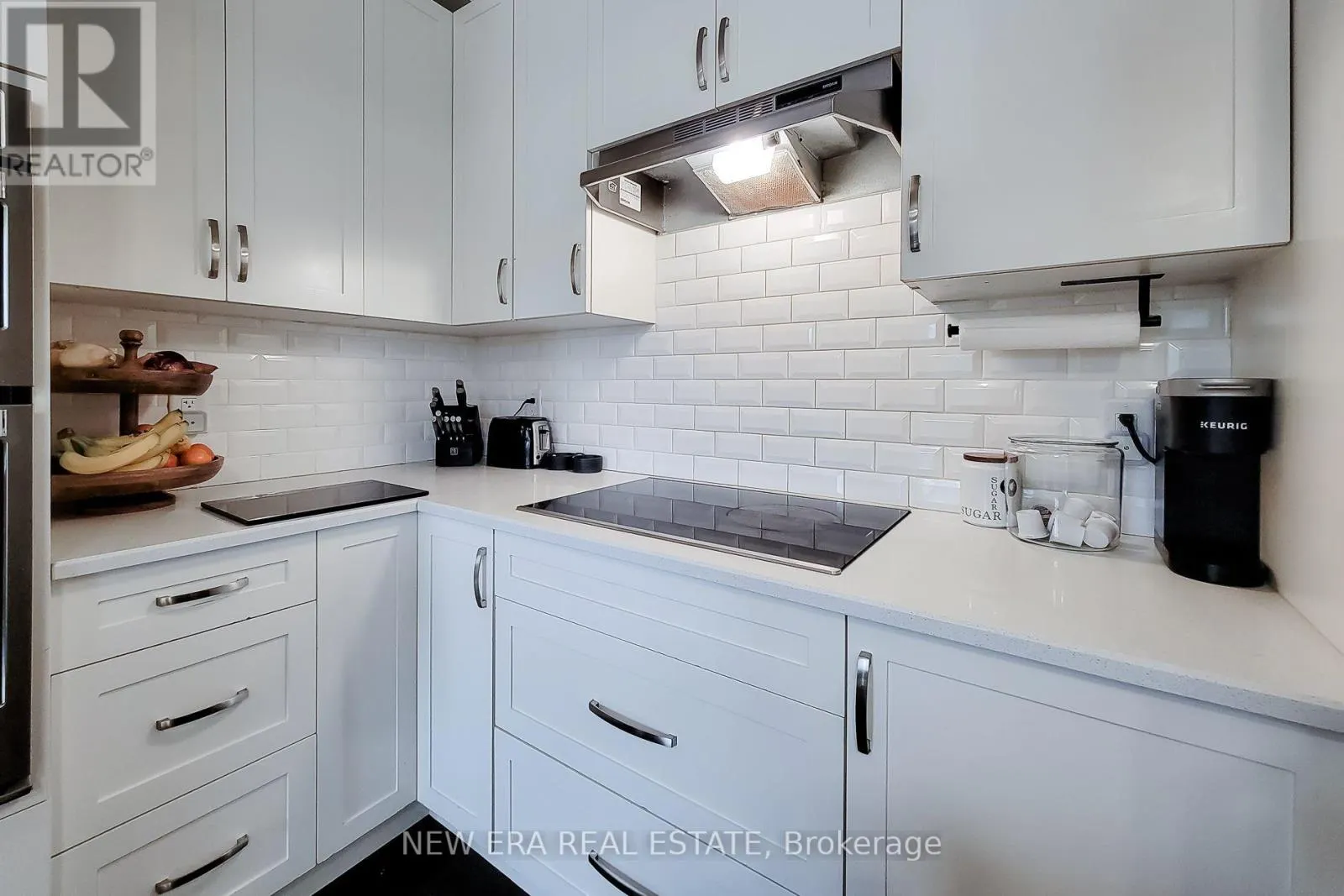 10 - 4297 EAST AVENUE E