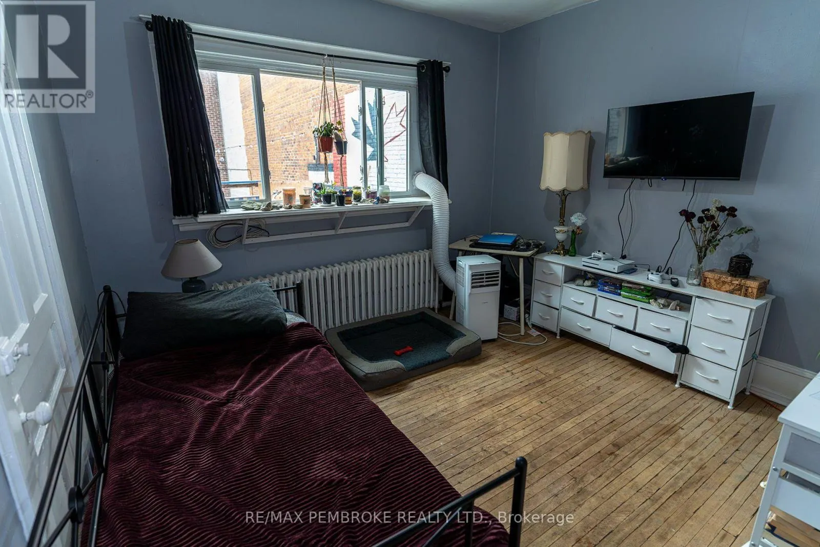 109 PEMBROKE STREET W