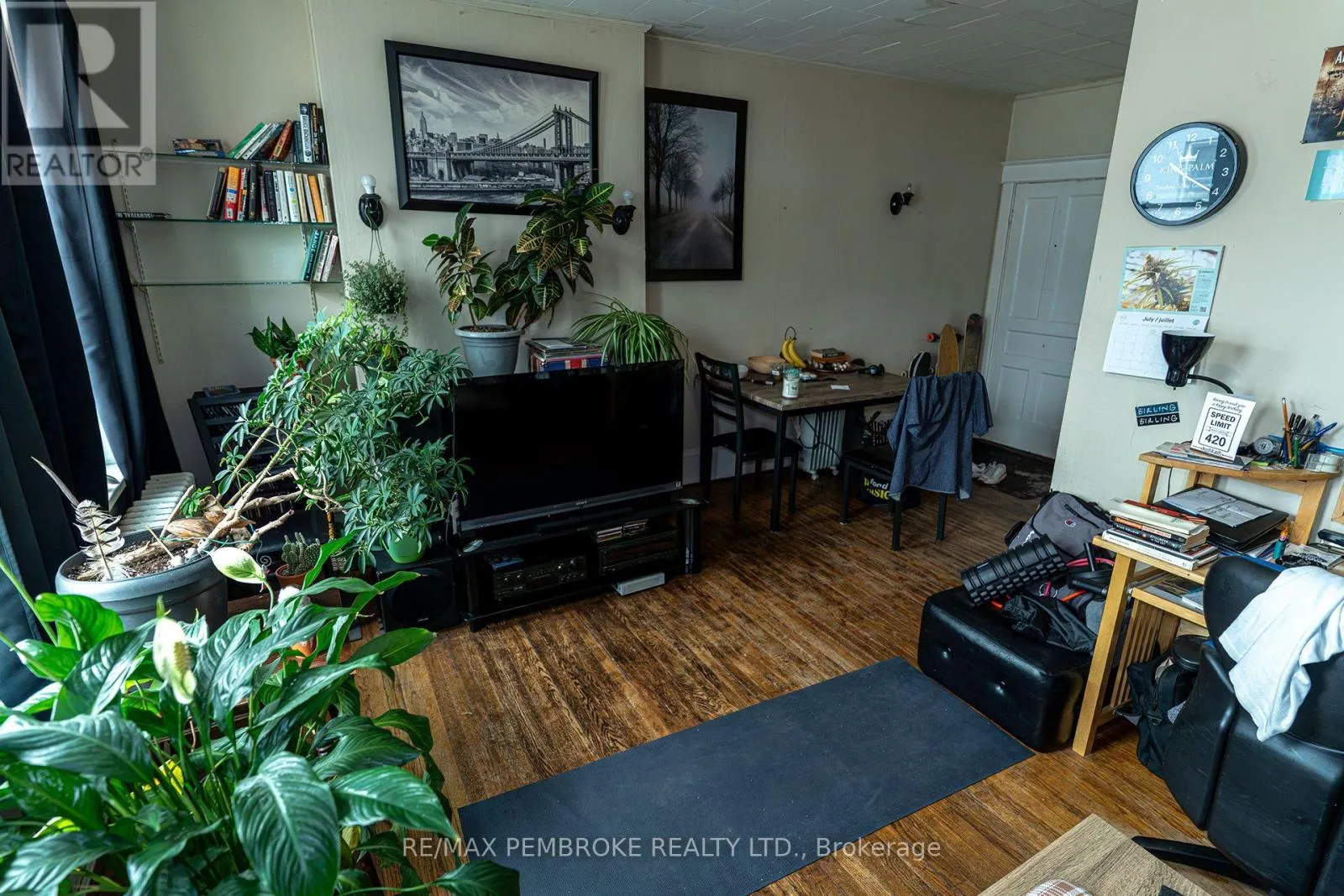 109 PEMBROKE STREET W