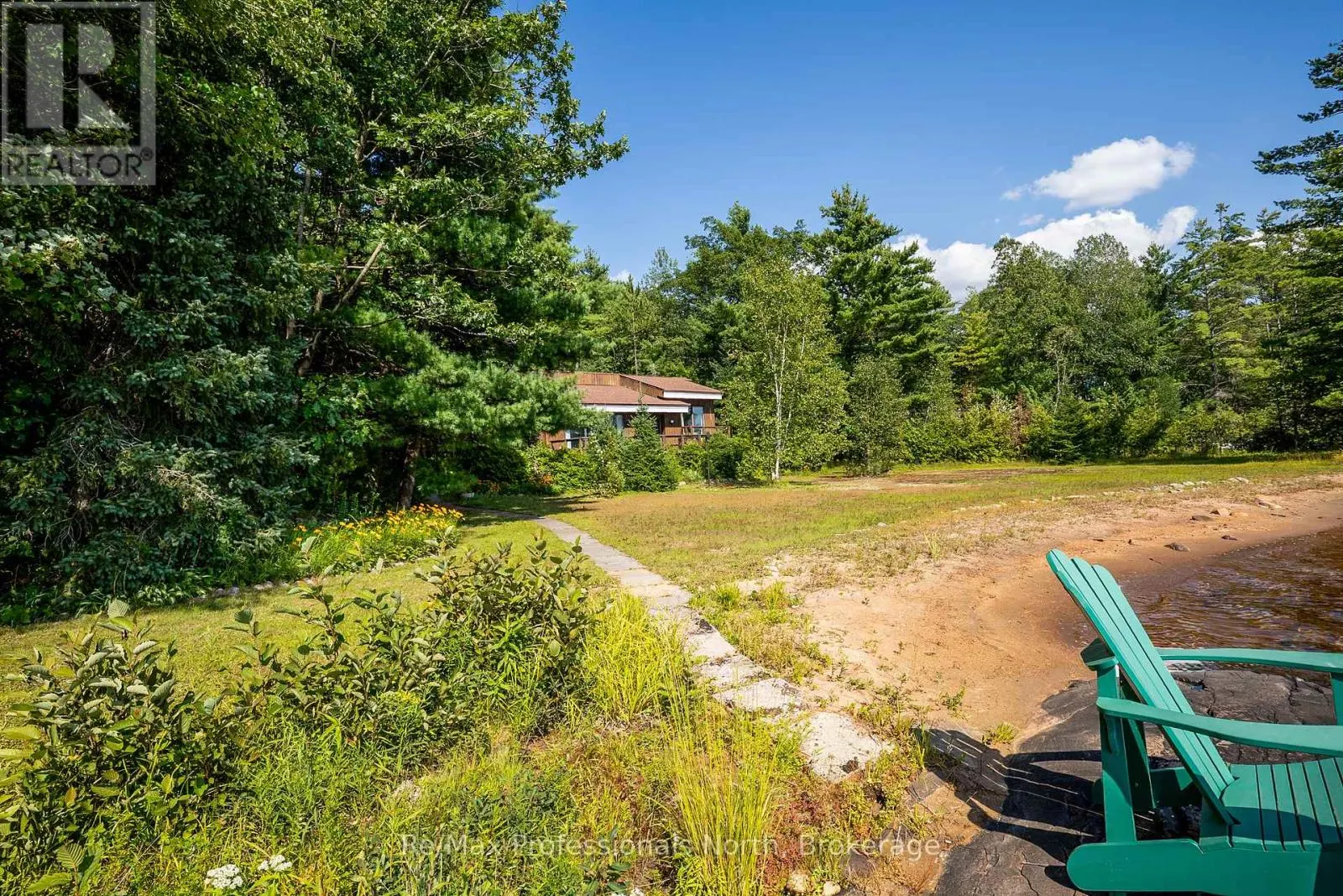673 PENINSULA ROAD W