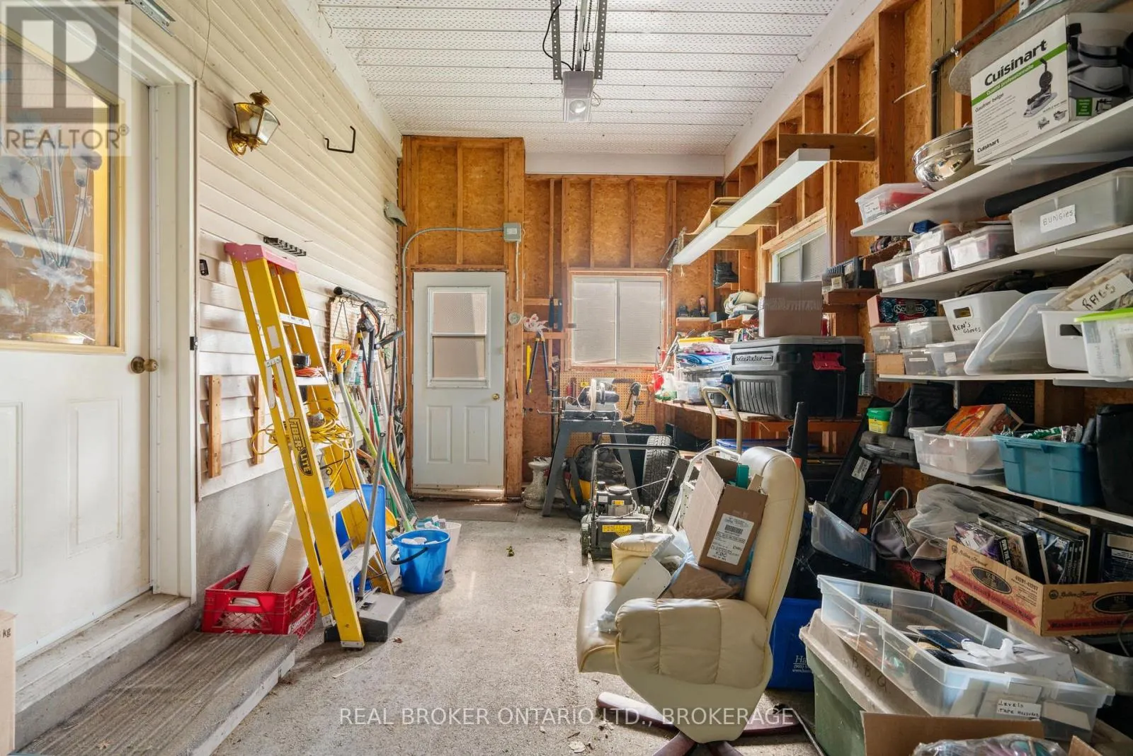 6287 GRAHAM COURT