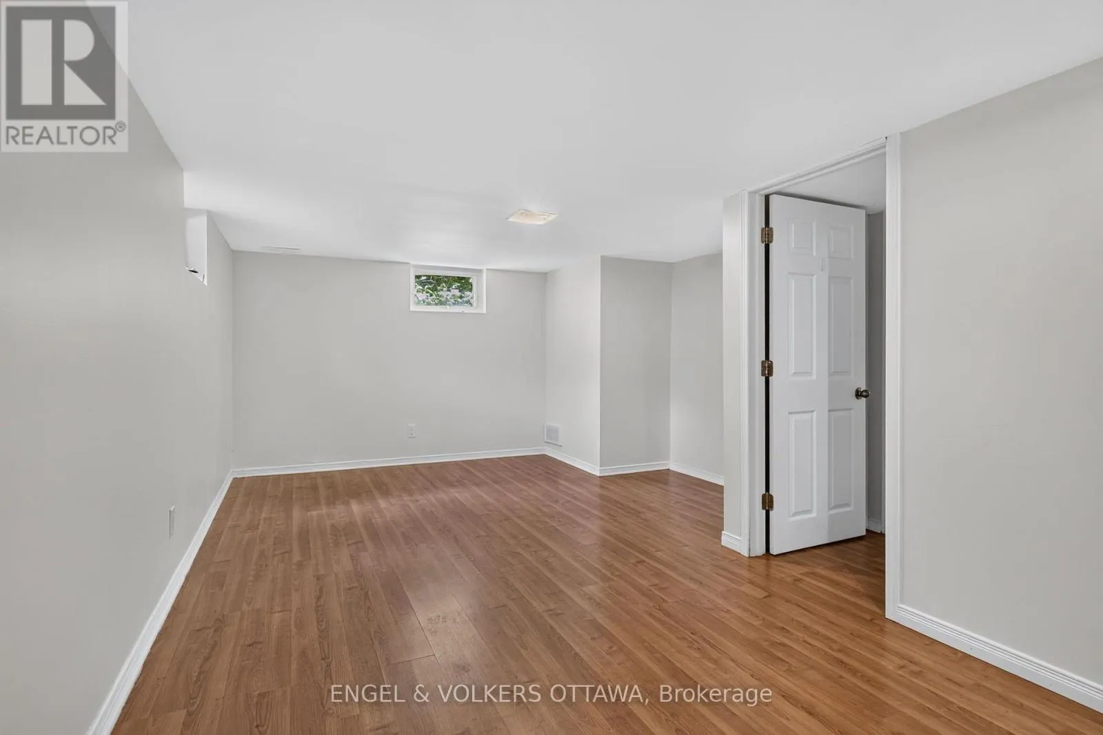 2439-2445 ALTA VISTA DRIVE