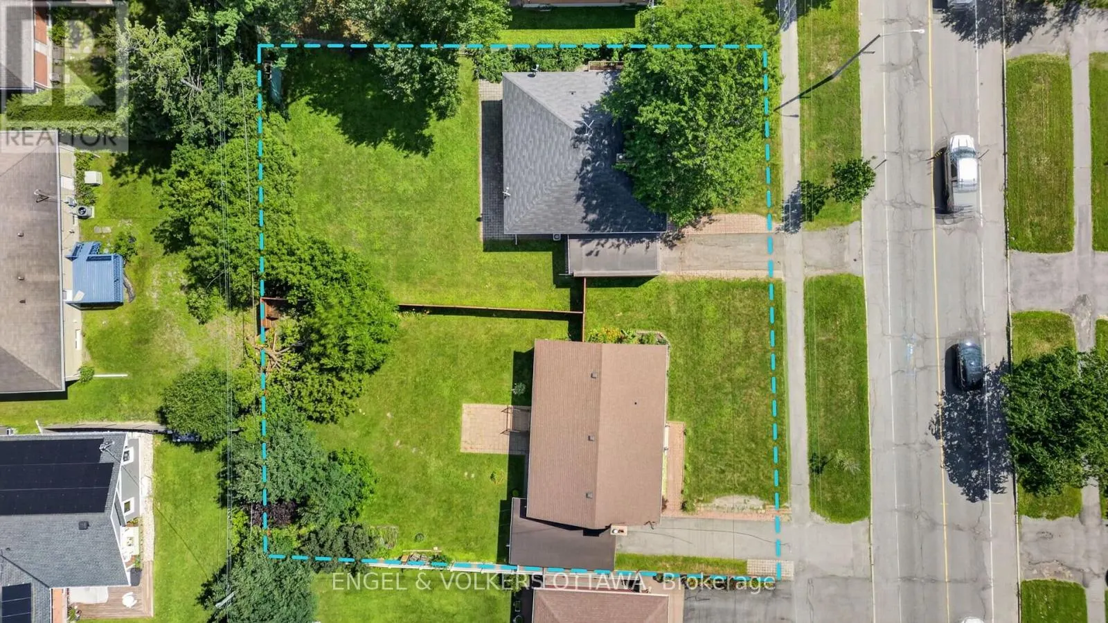 2439-2445 ALTA VISTA DRIVE