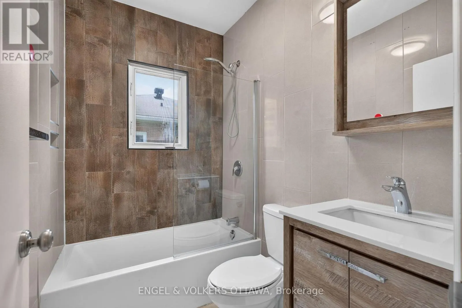 2439-2445 ALTA VISTA DRIVE