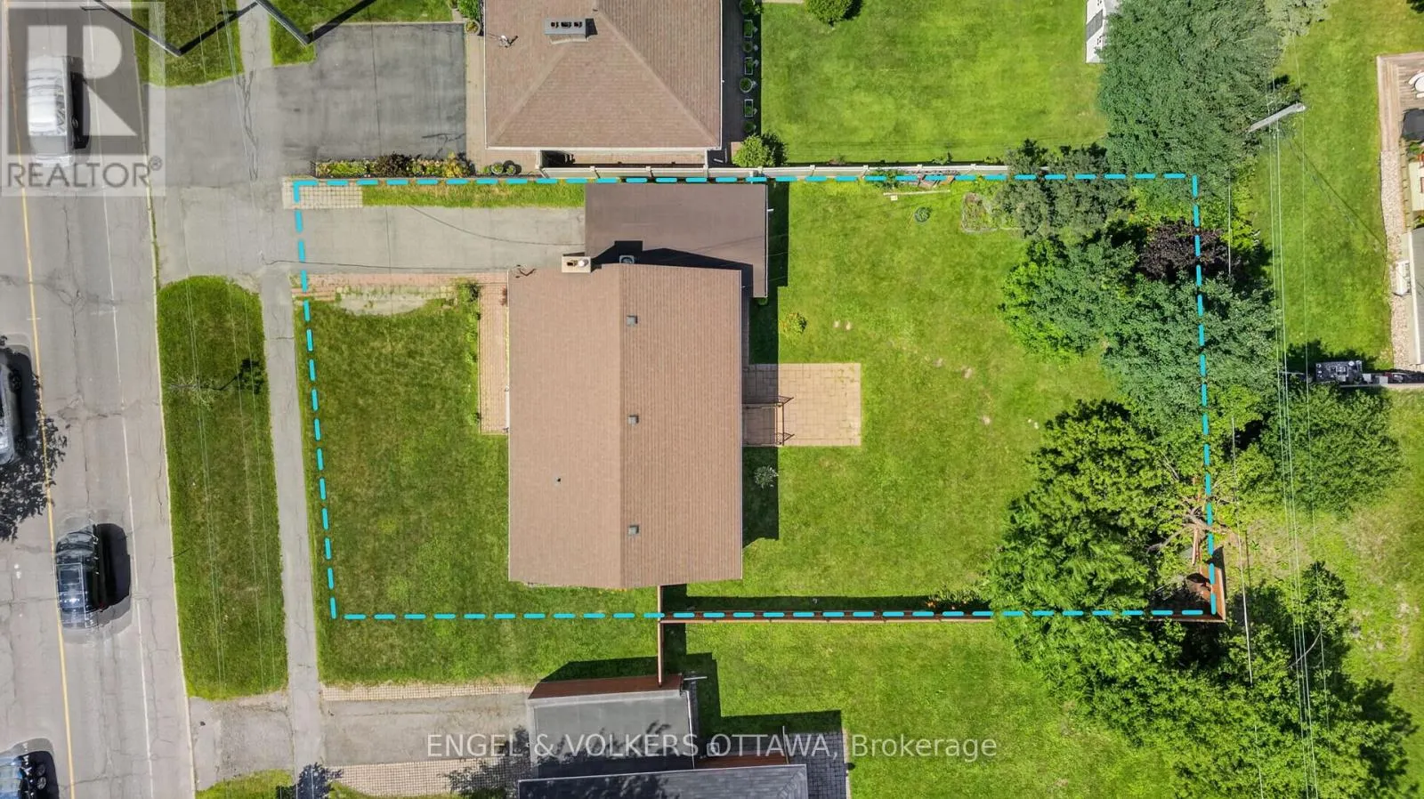 2439 ALTA VISTA DRIVE