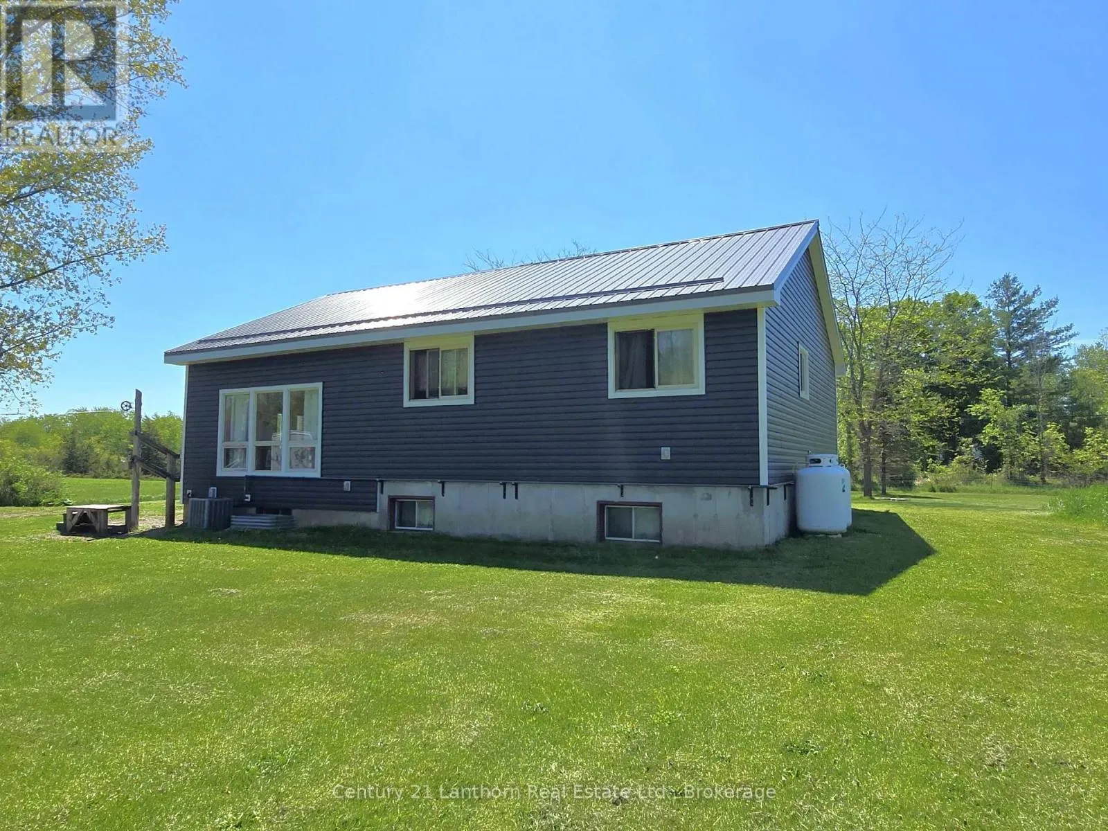 2147 MARLBANK ROAD
