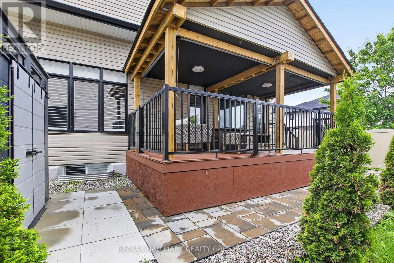 341 SERENADE CRESCENT