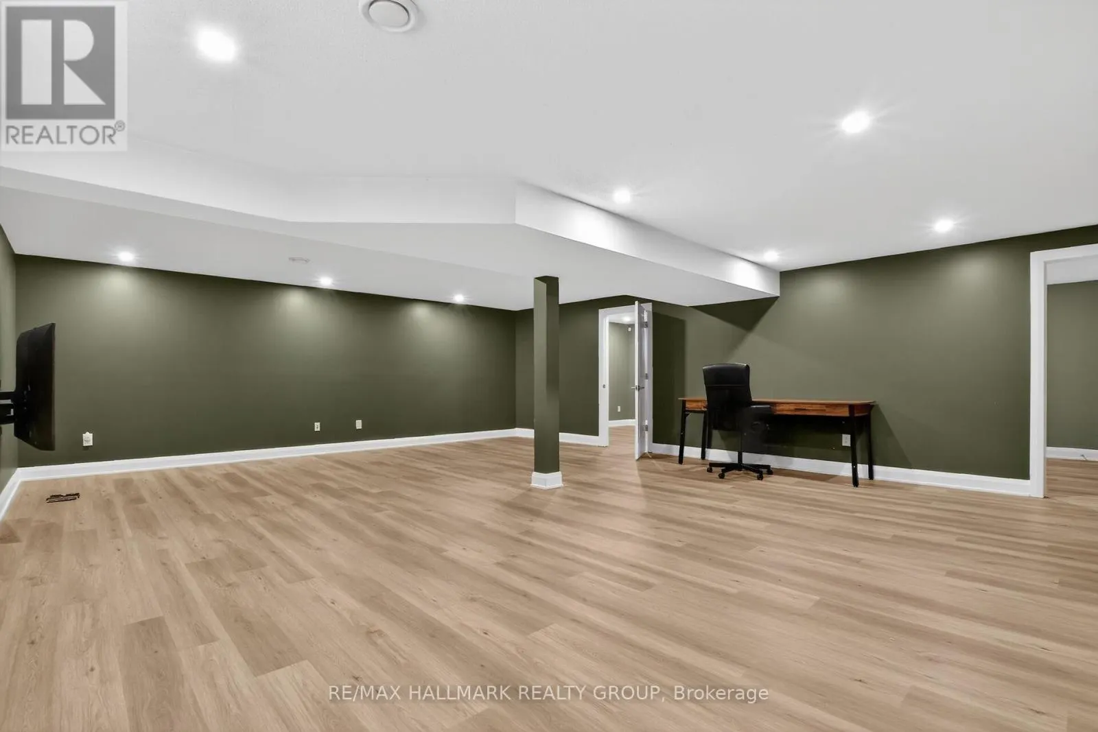 341 SERENADE CRESCENT