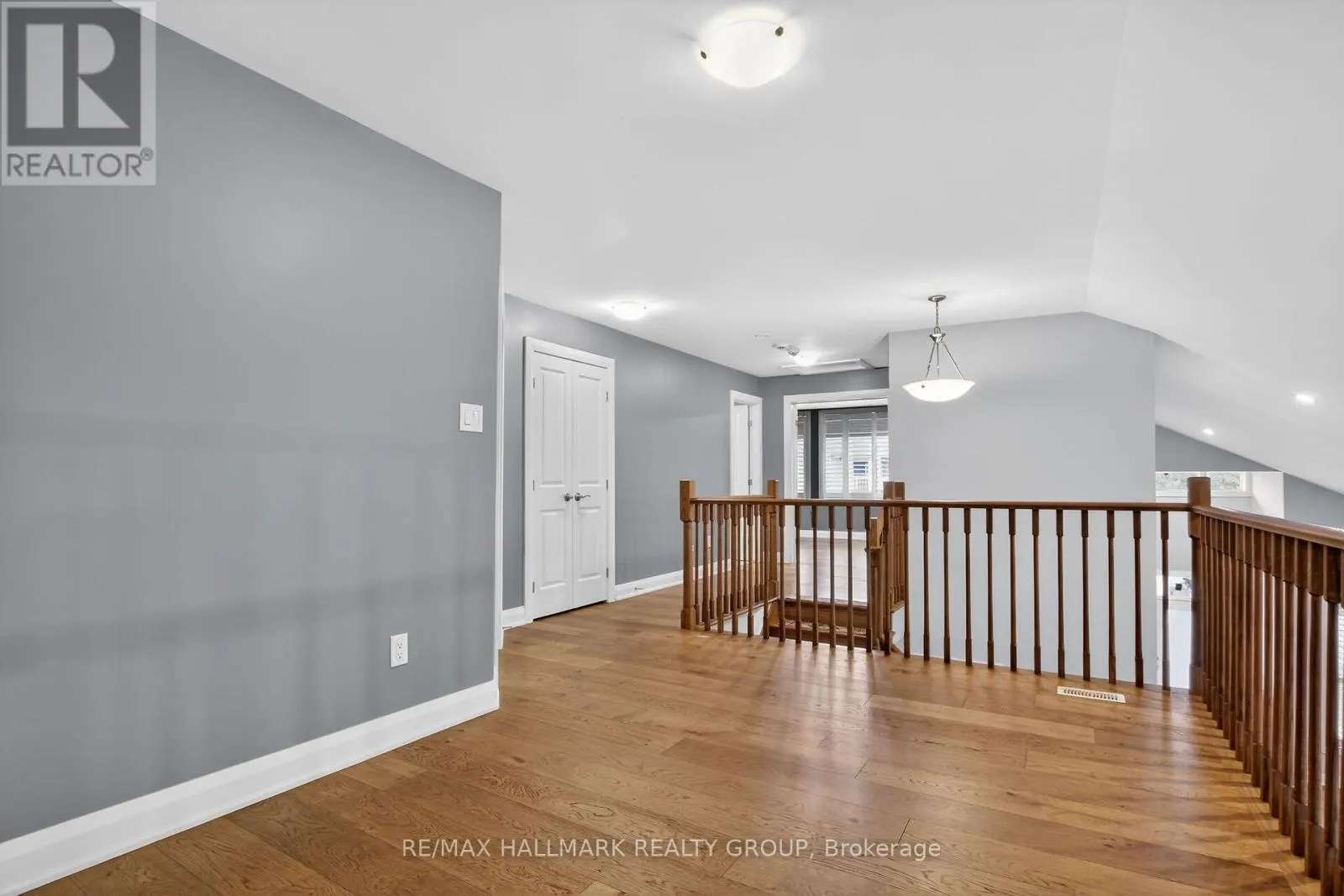 341 SERENADE CRESCENT