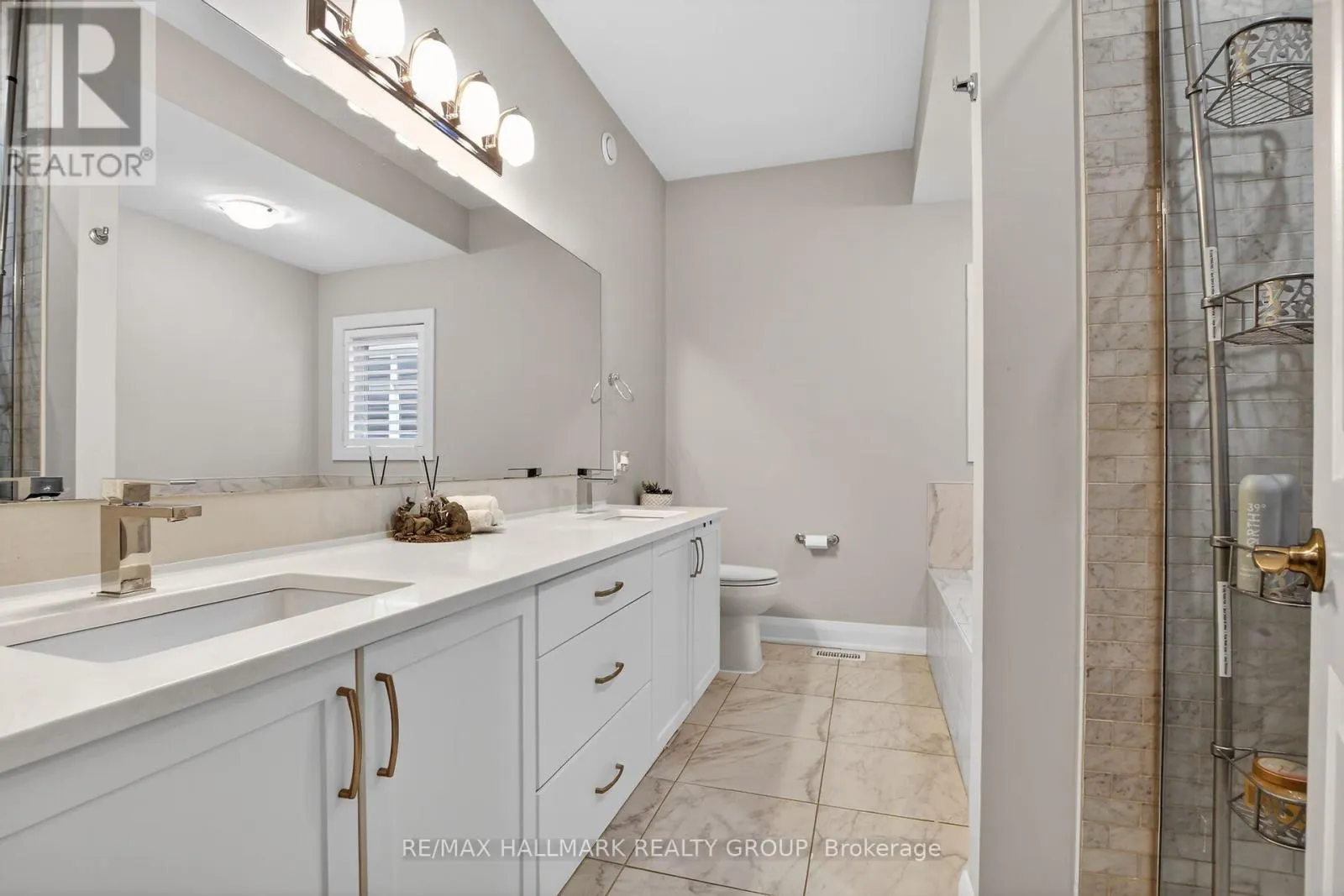 341 SERENADE CRESCENT