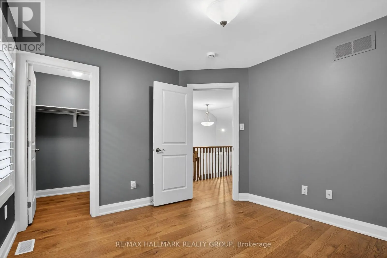 341 SERENADE CRESCENT