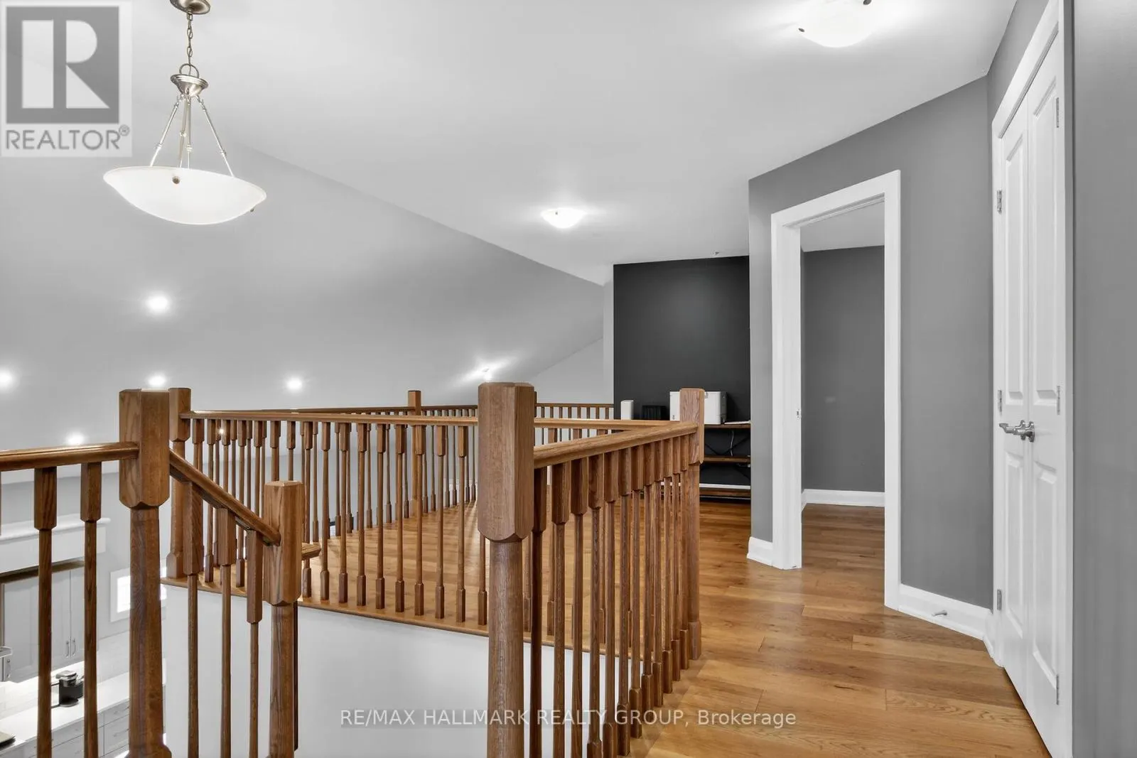 341 SERENADE CRESCENT