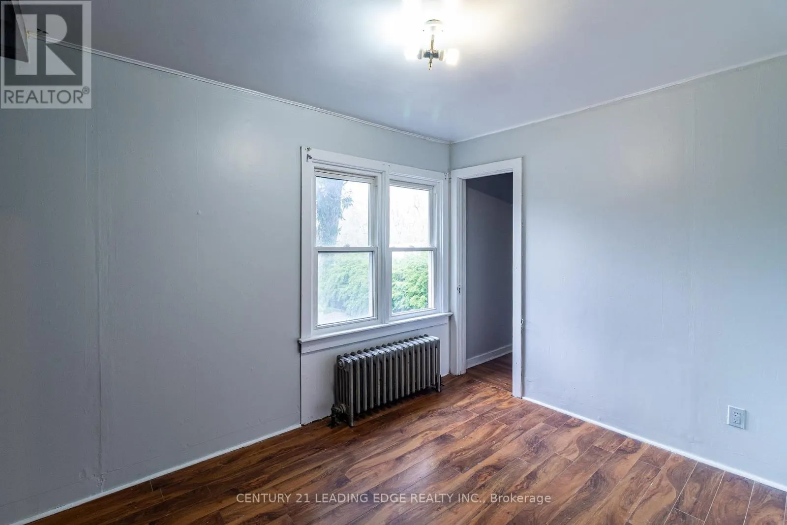223 MAIN STREET W