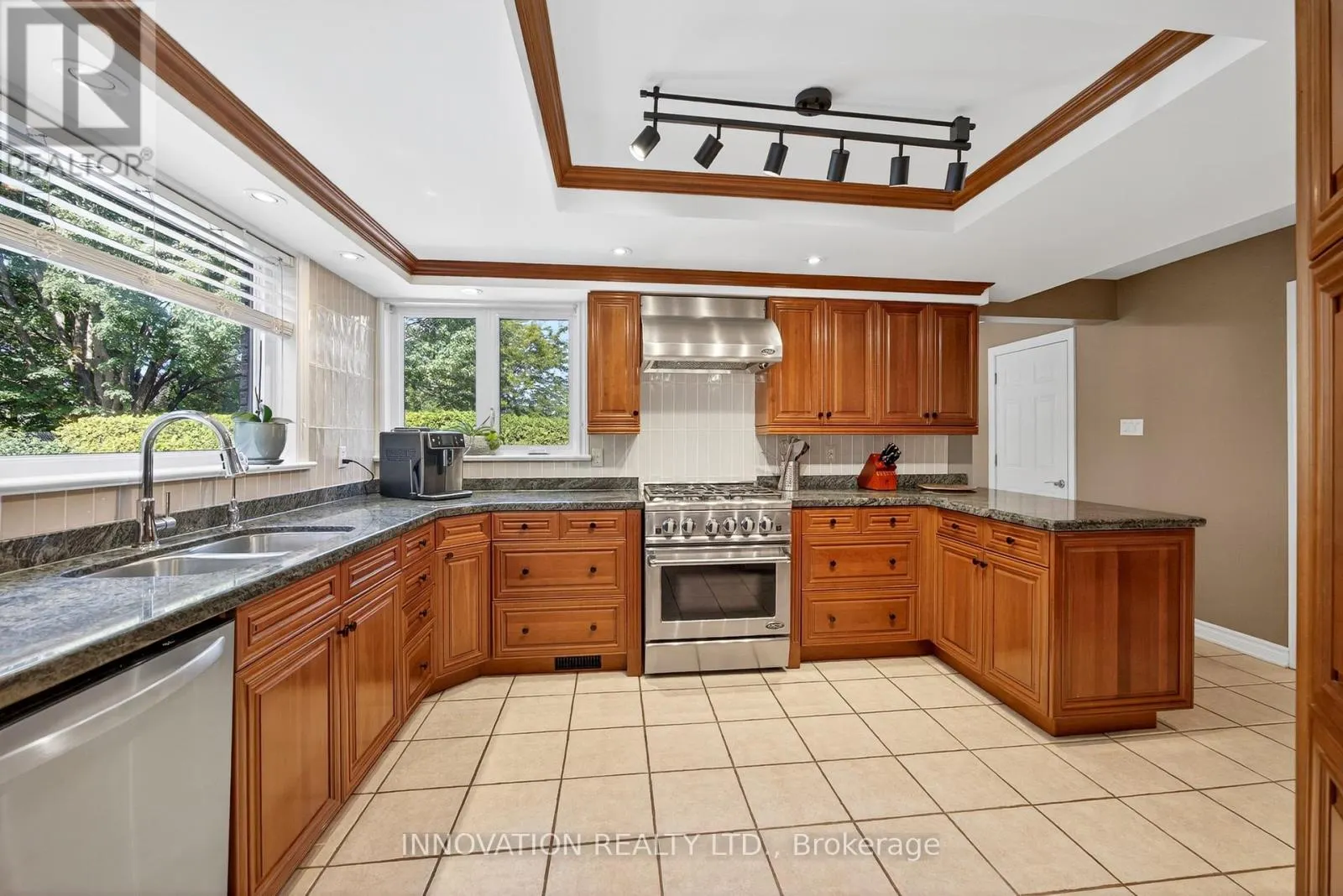 5558 SOUTH ISLAND PARK DRIVE